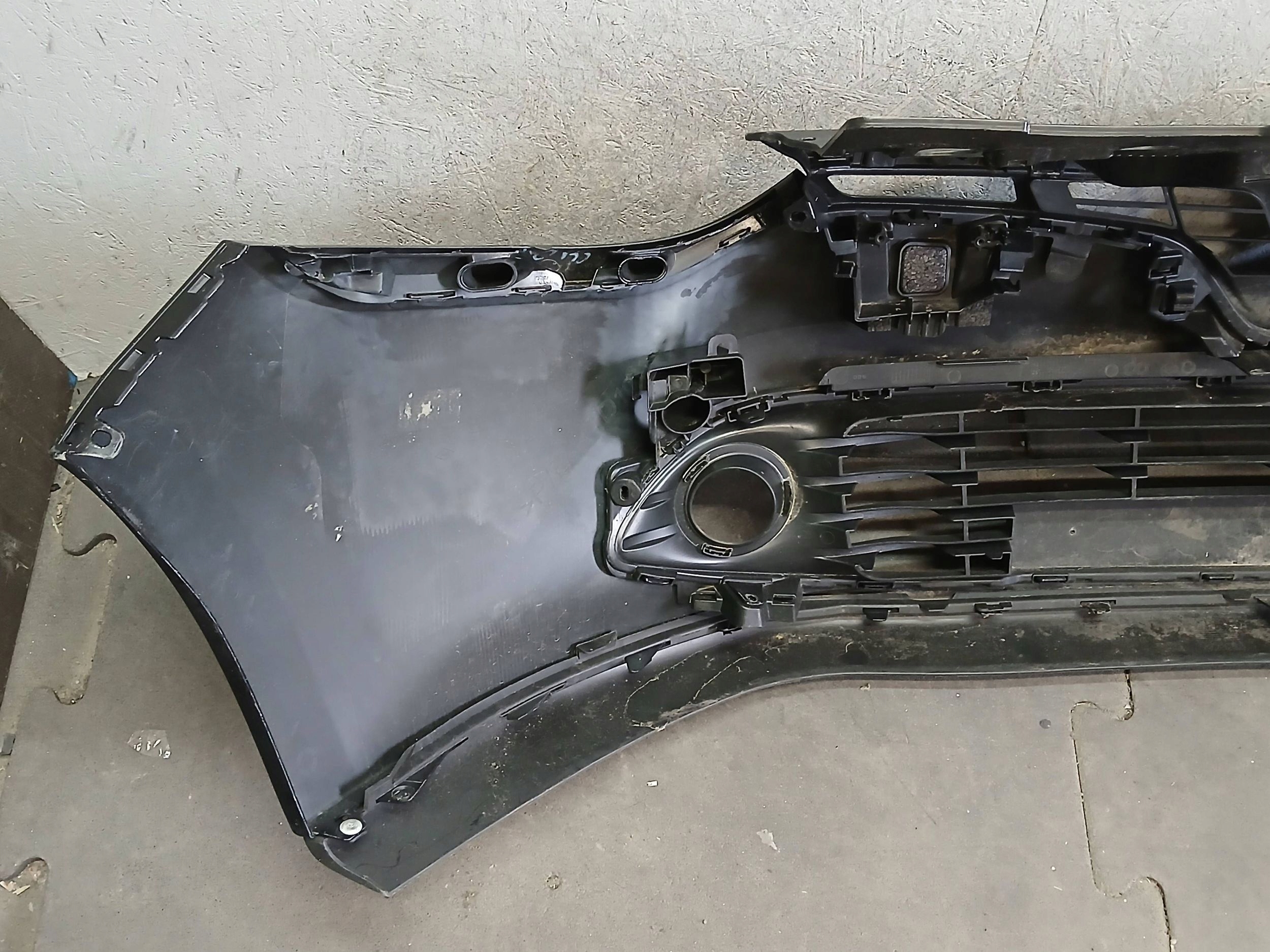 bumper front RENAULT CLIO IV 4