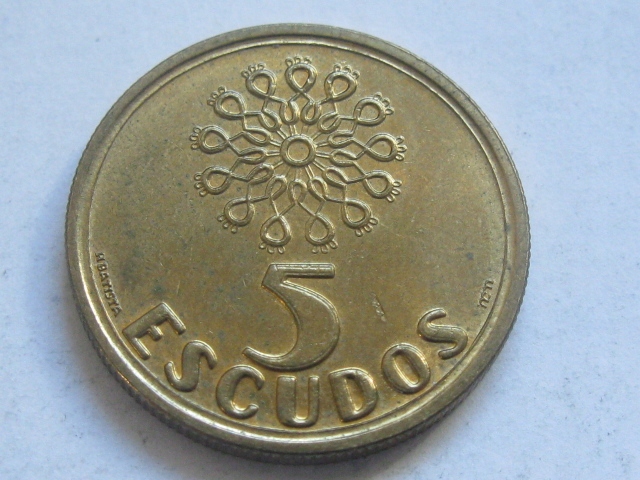 nr376 Portugalia Moneta 5 Escudos 2000