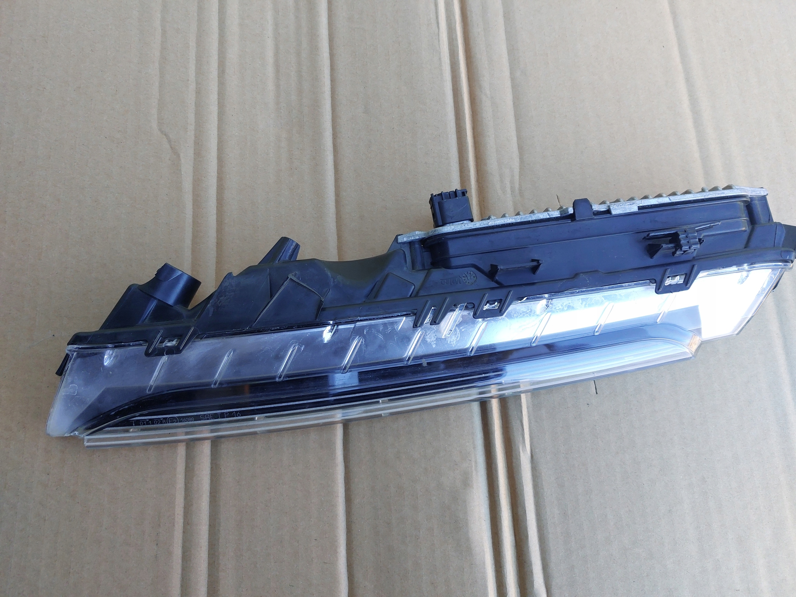 PORSCHE CAYENNE III 9Y0 22r LED DRL light indicator left