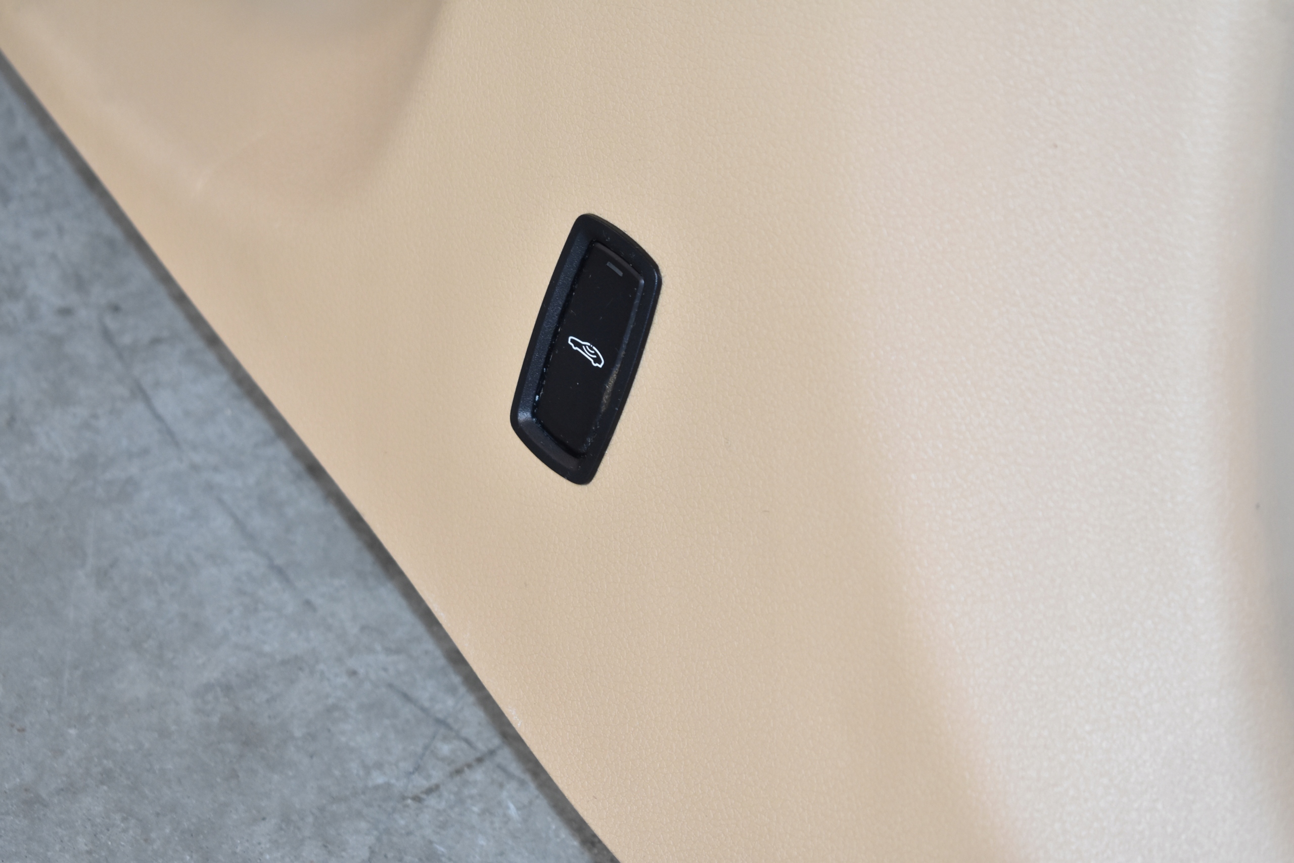 IDEALNA cover SLUPKA B left PORSCHE PANAMERA 971 1