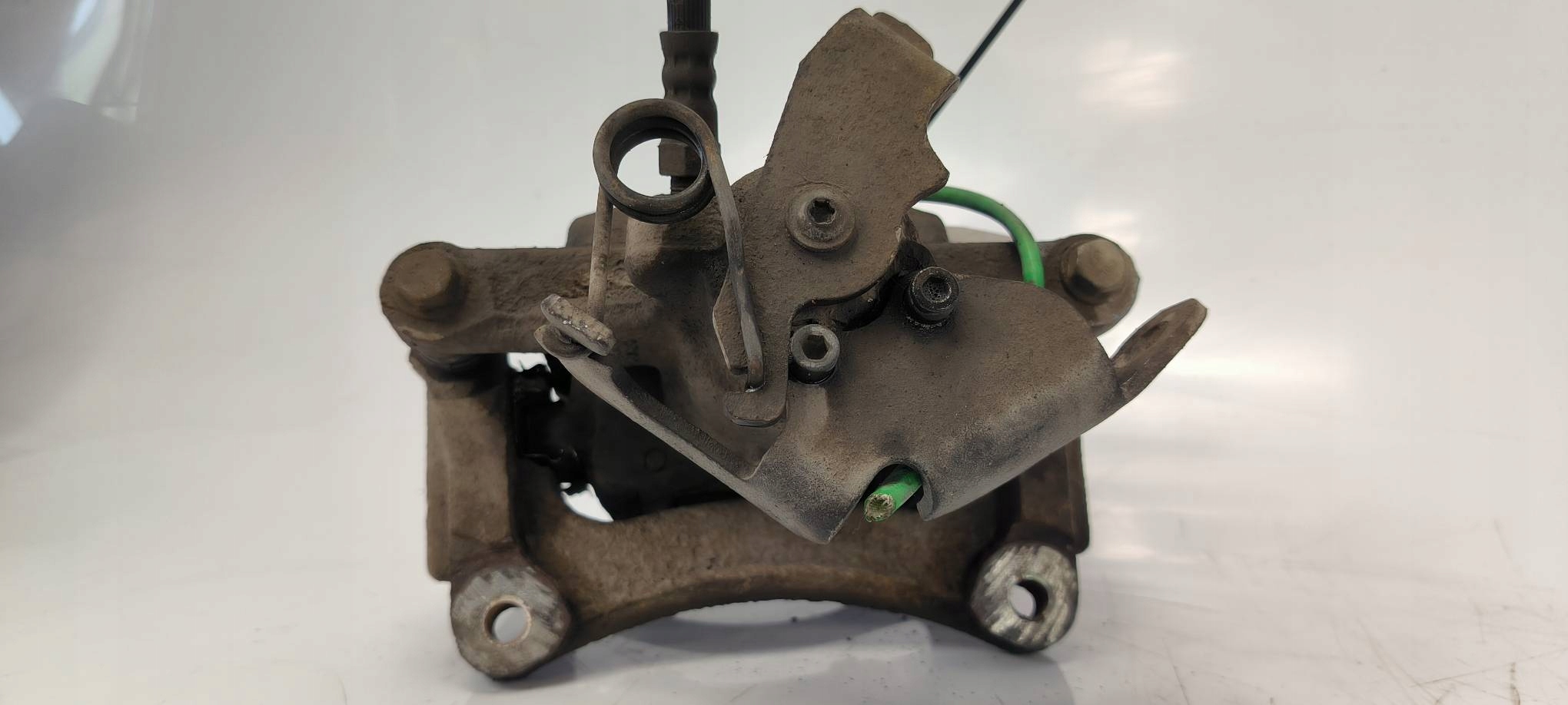 třmen brzdový záď levý FORD TRANSIT MK8