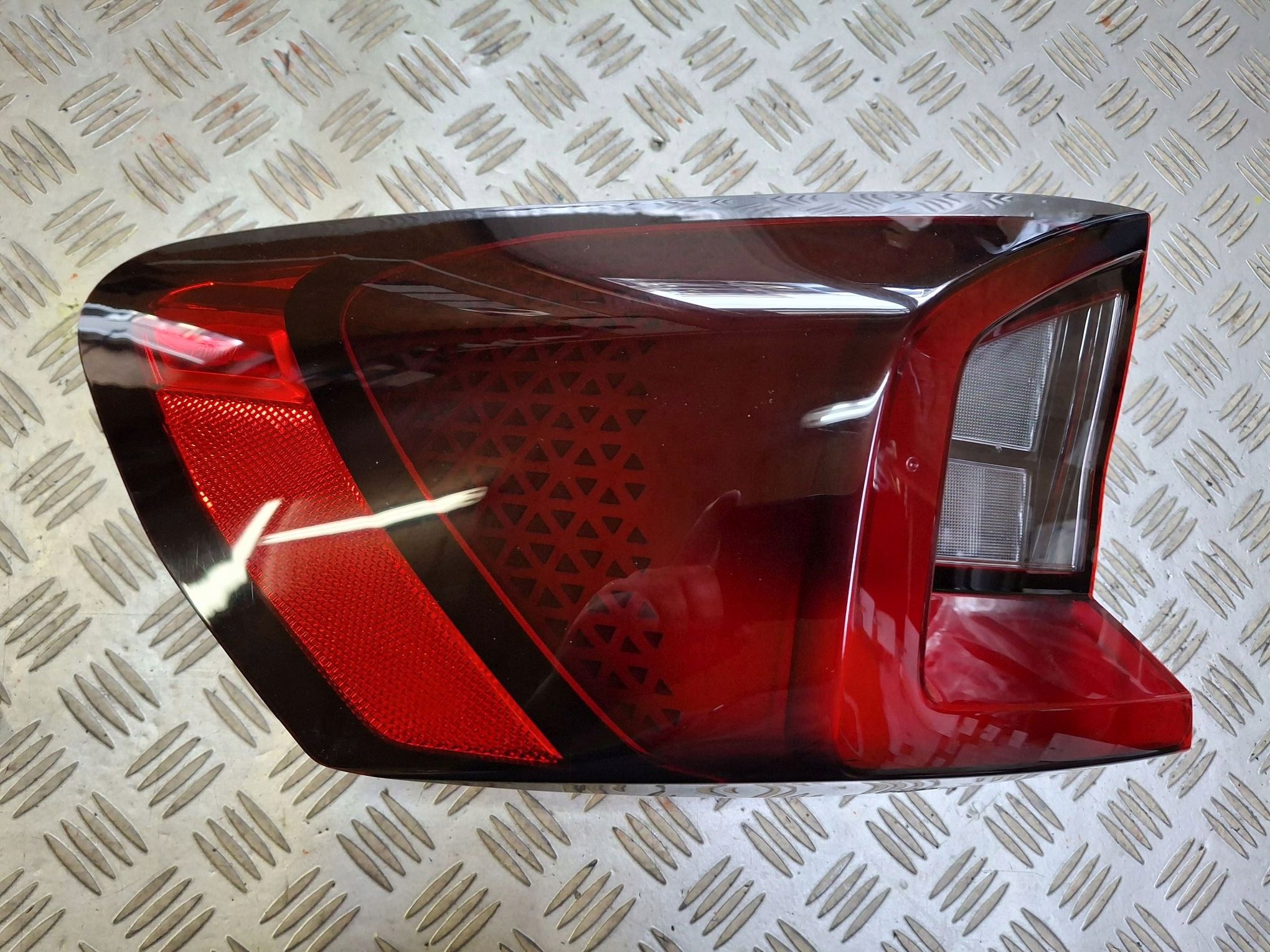 light rear left NAROZNA LED BMW X1 U11 2022R->