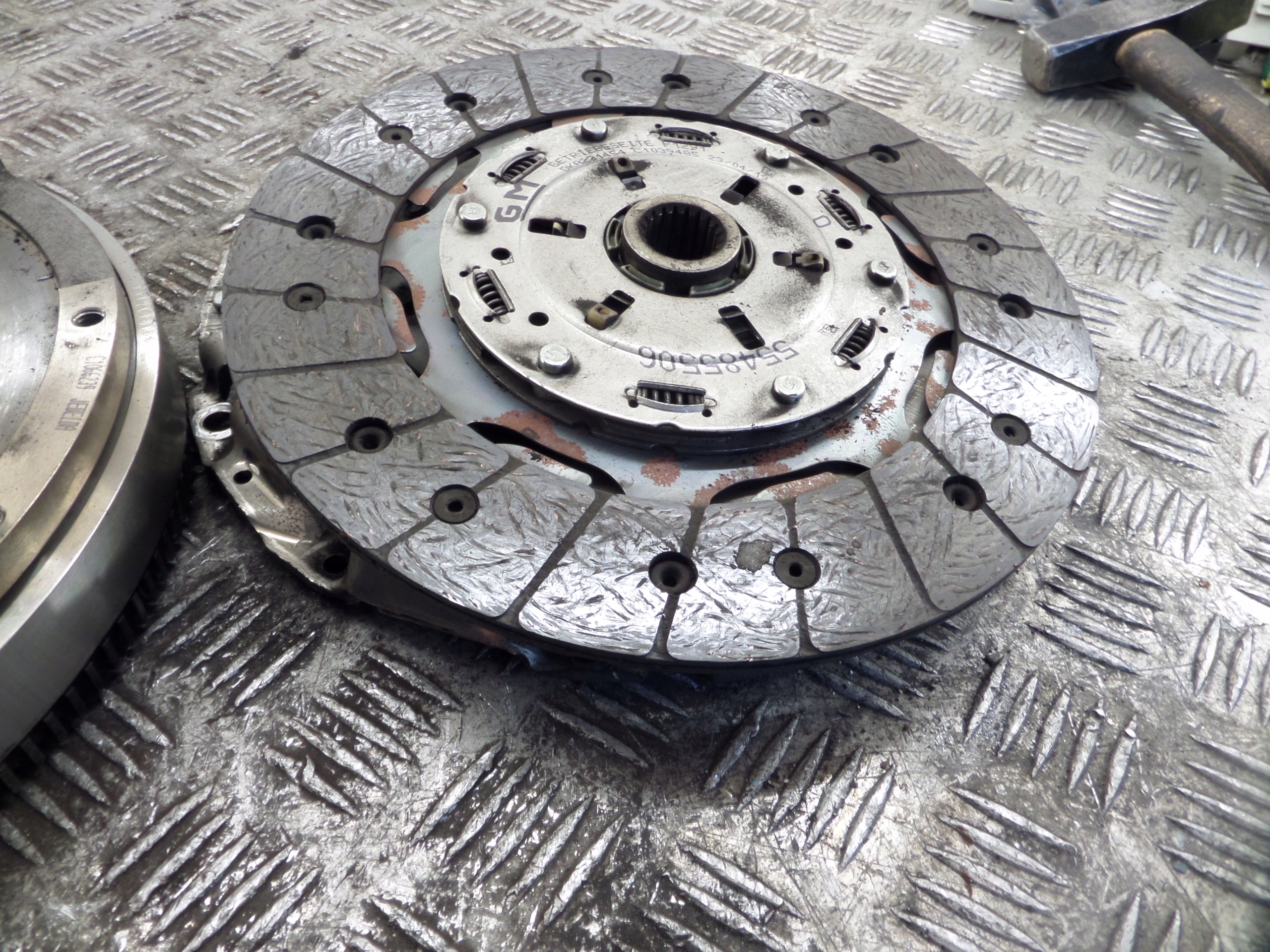 Opel OE 55485505 Montage Embrayage