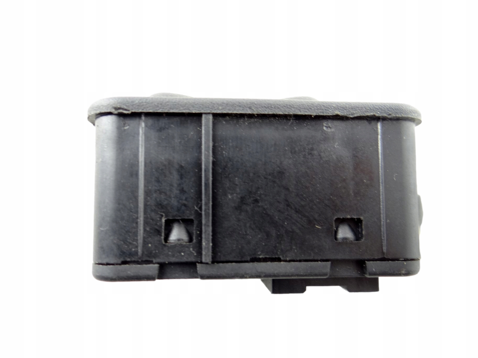 switch lifting of the window OPEL ASTRA 90 561 088