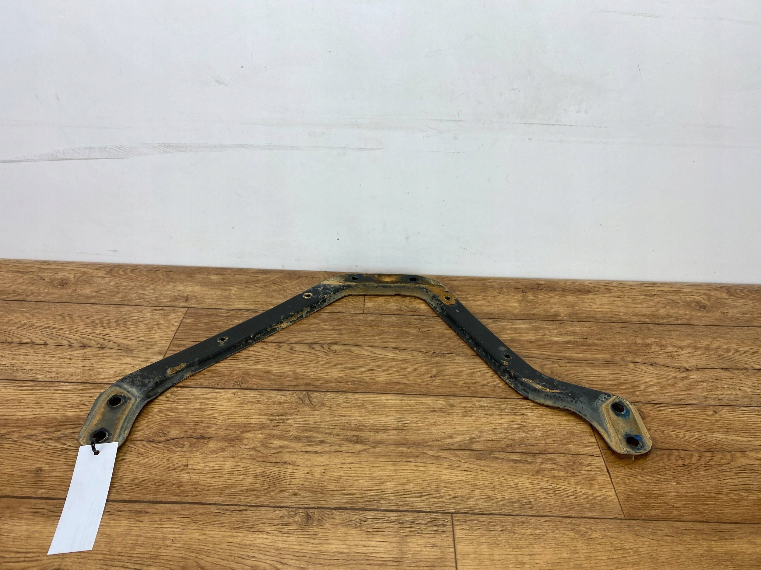 console kolyski sanek wozka springing front Ford Mustang VI 2015+