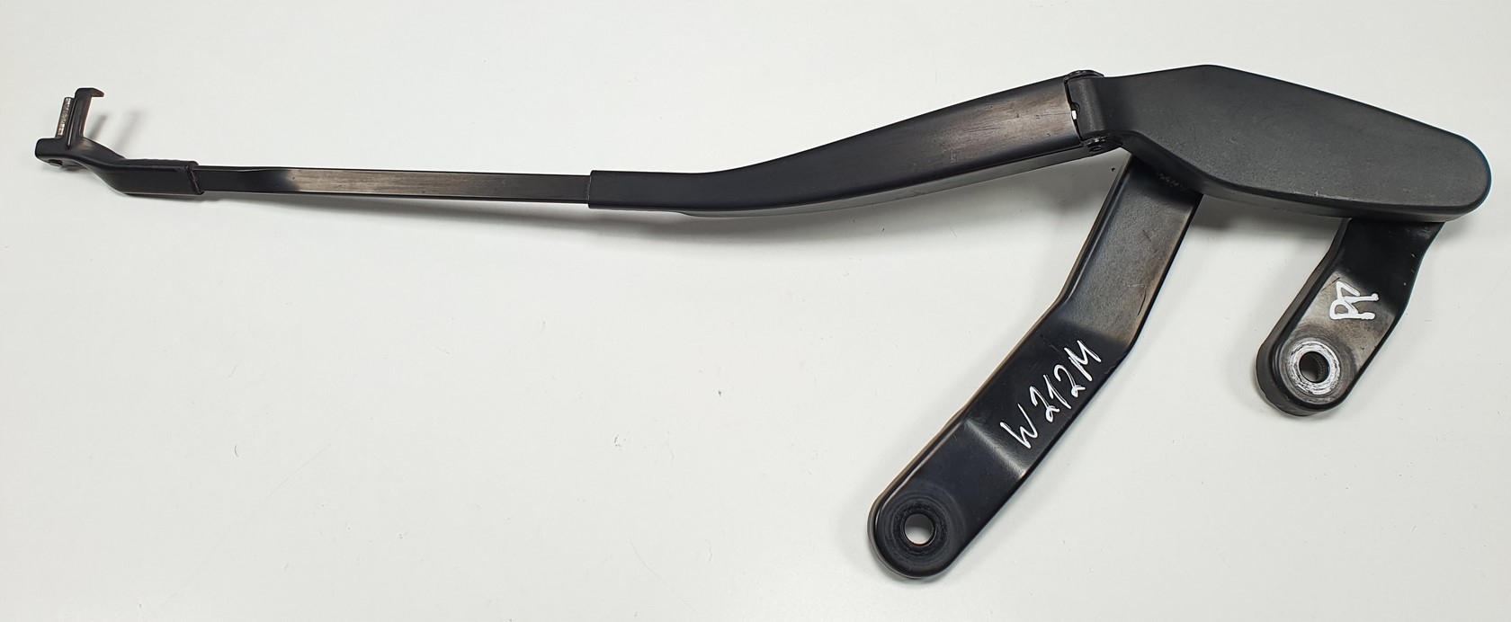 Рычаг стеклоочистителя правый MERCEDES W212 Европа