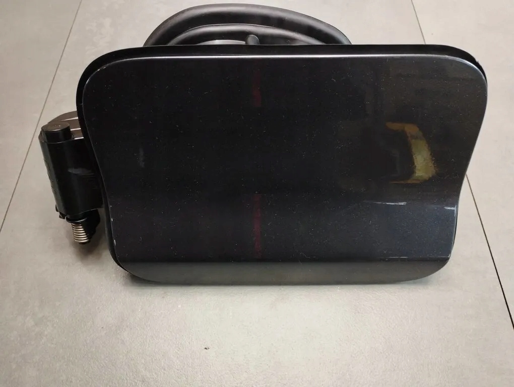 BMW X1 F48 крышка топливного бака 7359171 B39