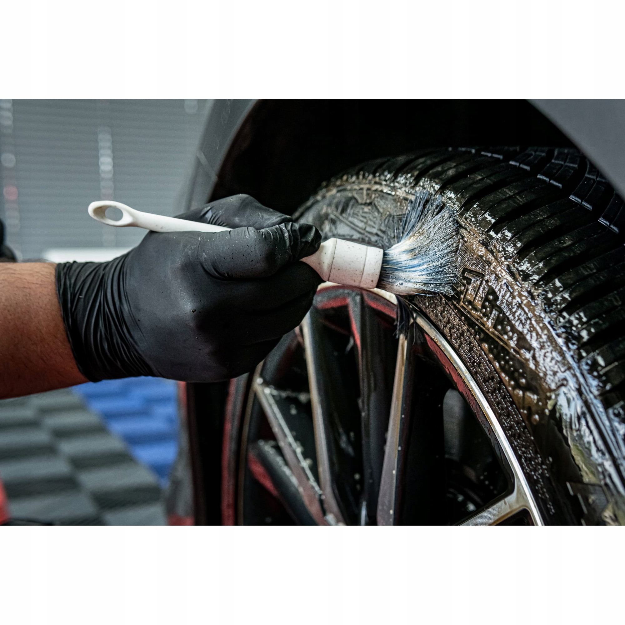 SHINY GARAGE PURE BLACK TIRE CLEANER DO OPON 1L Numer katalogowy producenta SG137697