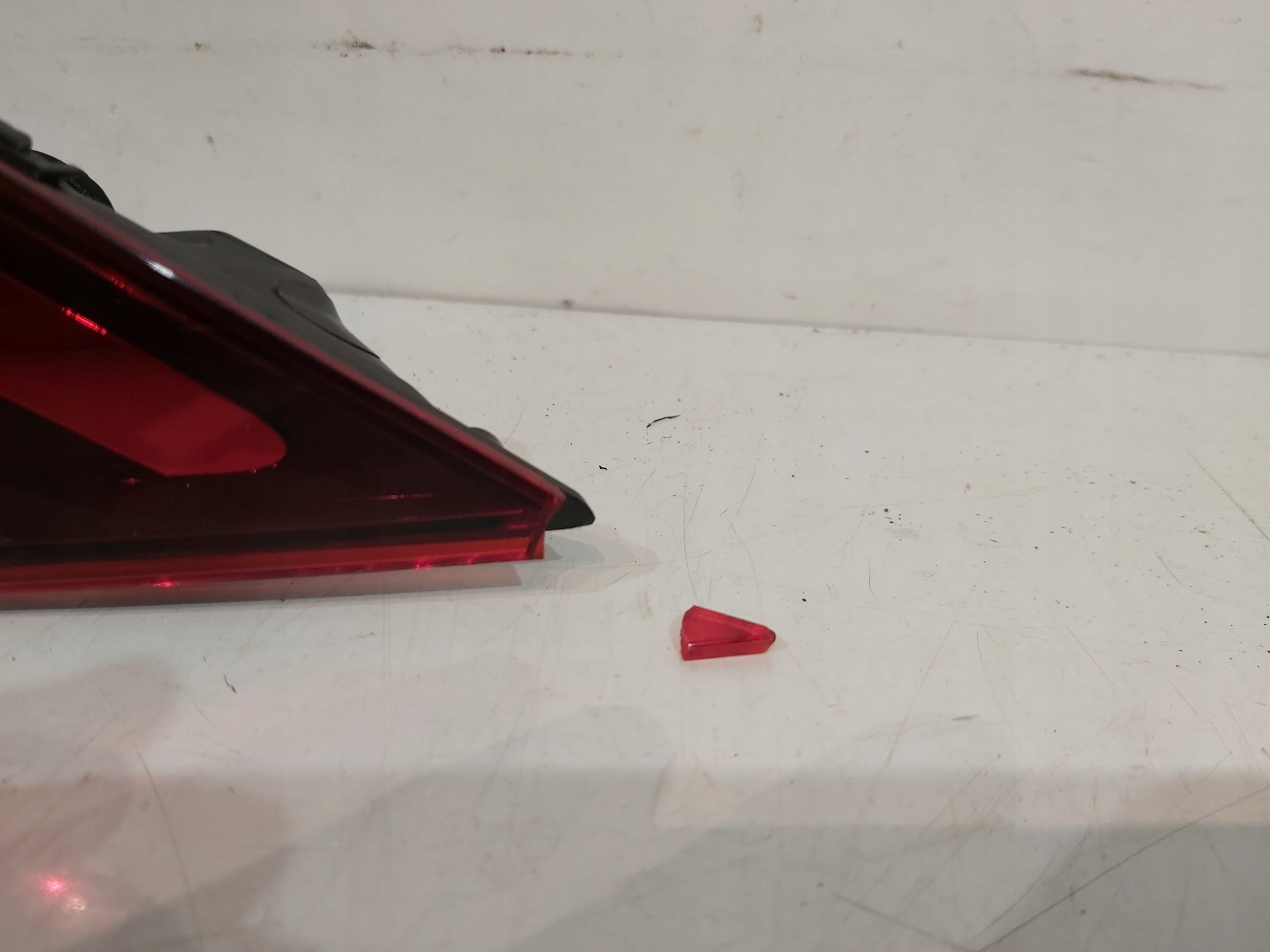 LAMPA TYŁ PRAWA MERCEDES GLE W167 A1679063204 Producent części Mercedes-Benz OE