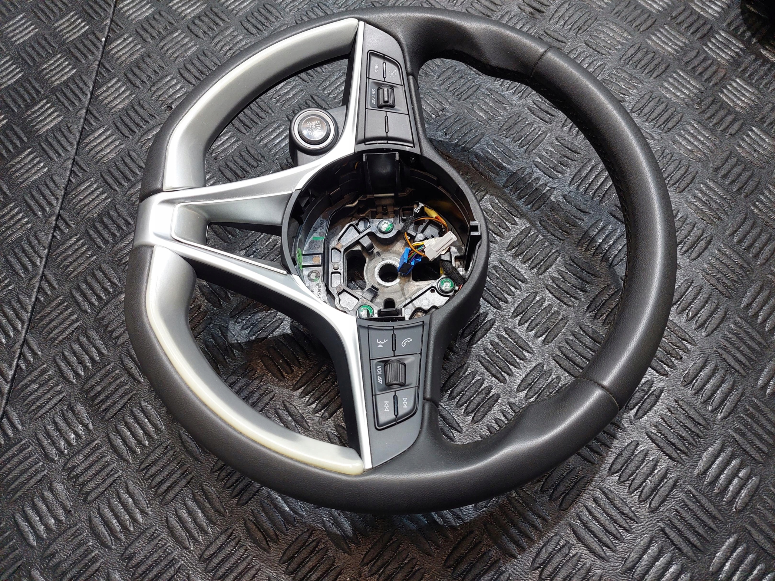 steering wheel, MULTIFUNKCJA ALFA ROMEO GIULIA