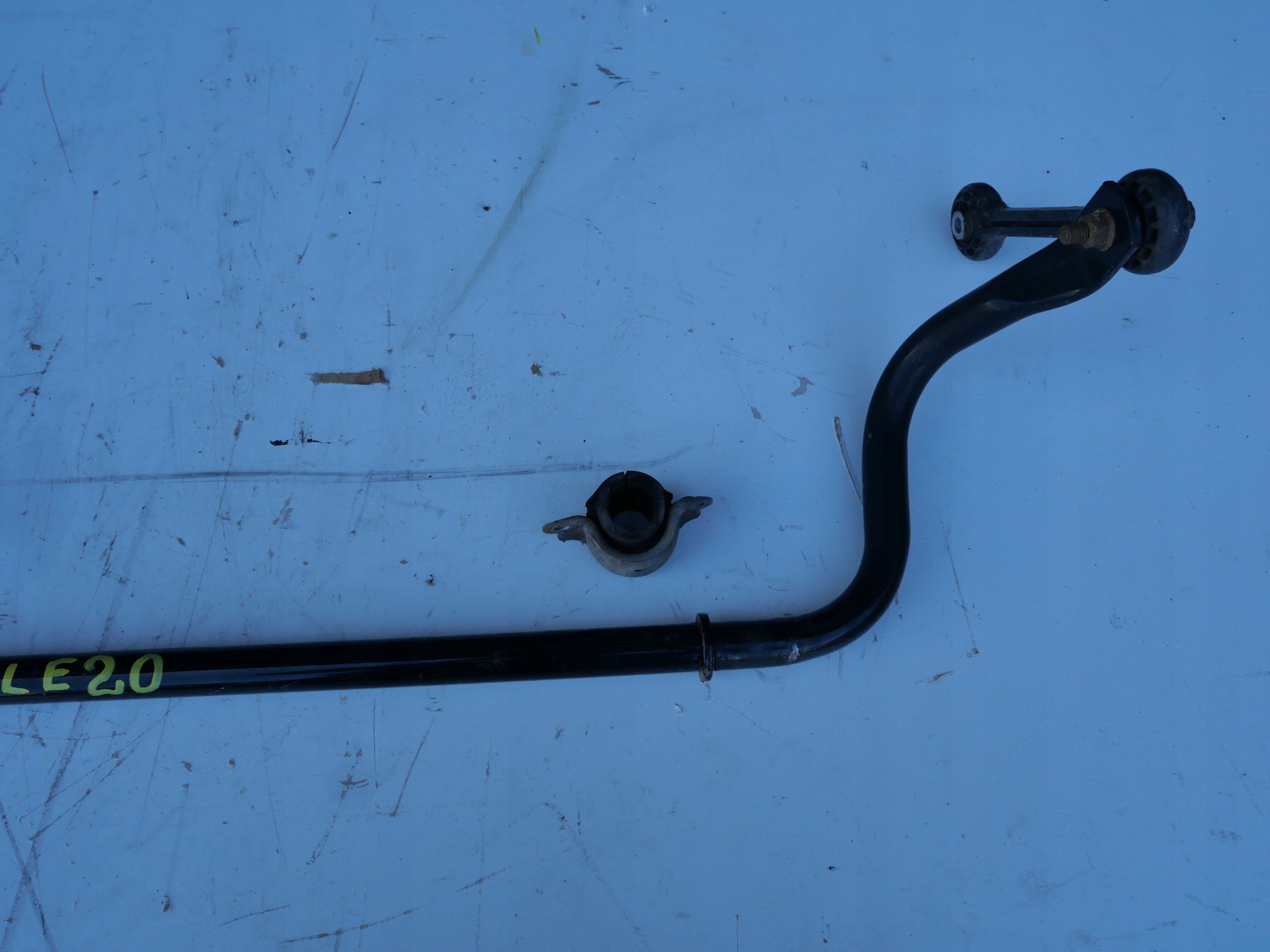 AUDI A4 B9 STABILIZATOR front 8W0411309