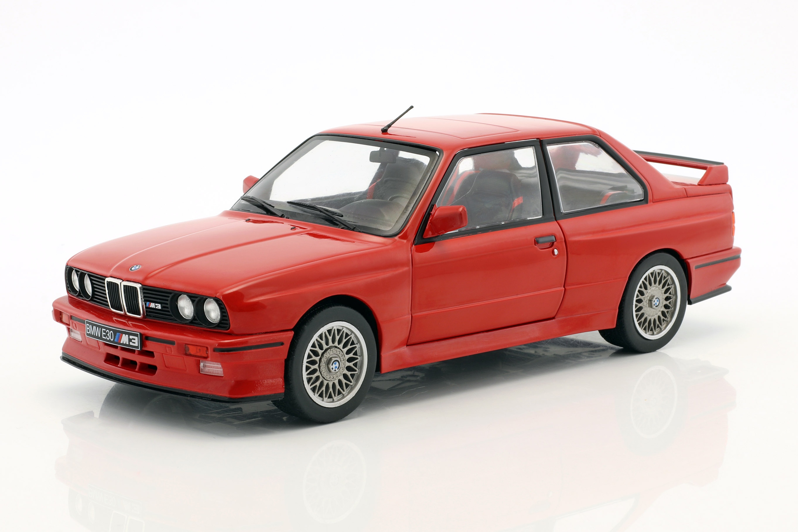 Bmw M3 E30 (E30) Sport Evo 1986 Red Solido 1:18 S1801502 Model Auta
