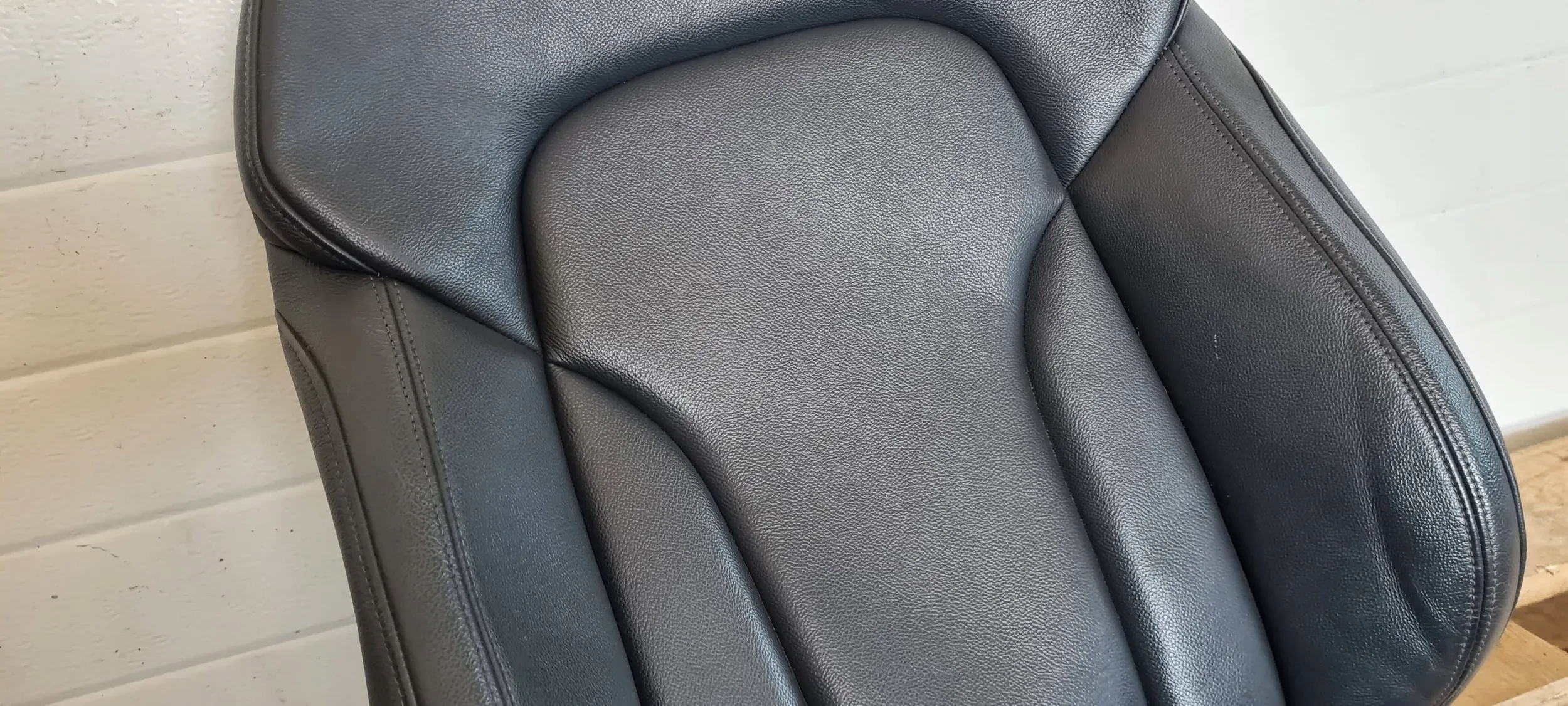 Q5 8R leather side seat left front SLINE MILANO