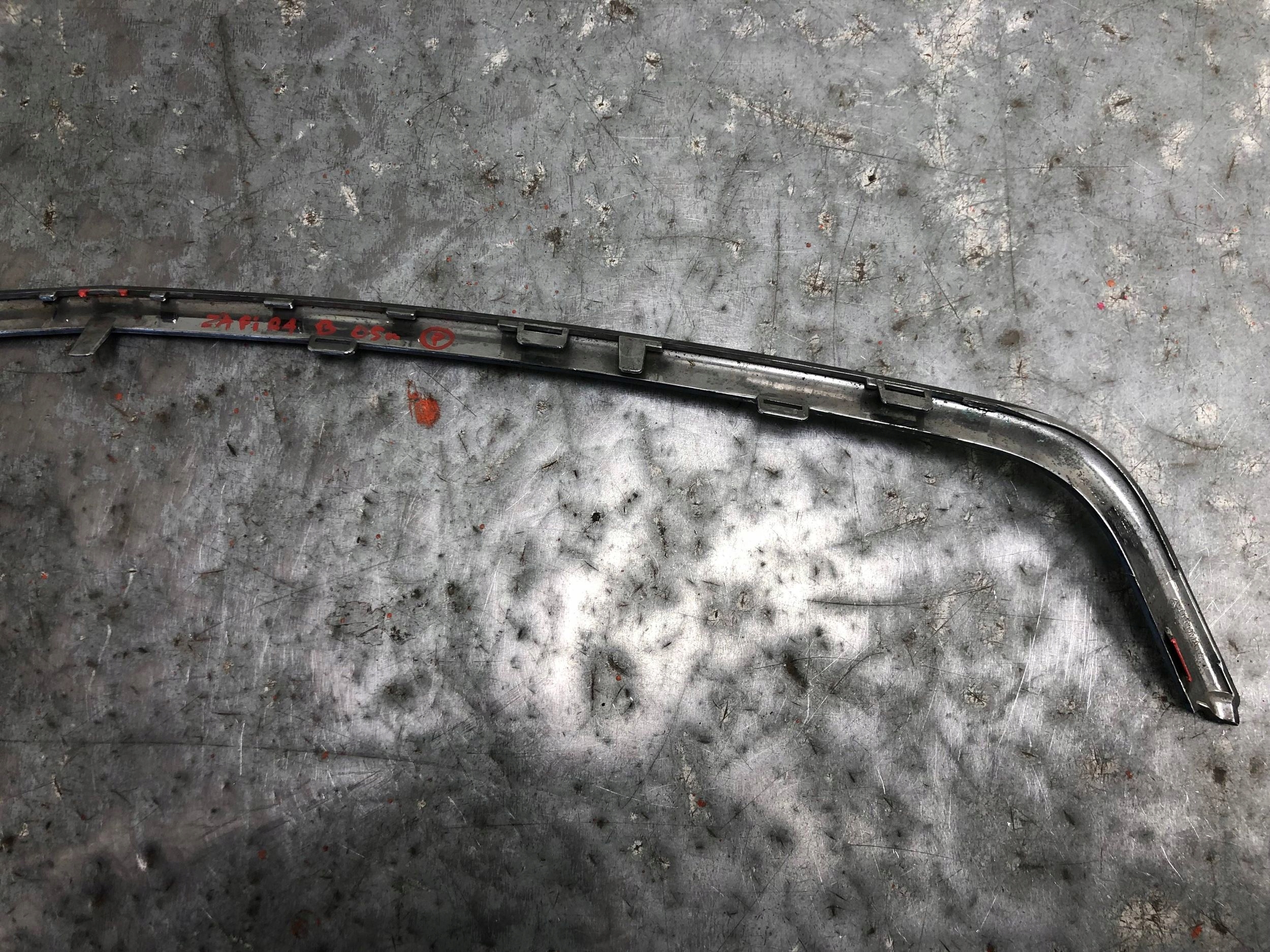 LIRWA CHROM GRILLA OPEL ZAFIRA B 13183699