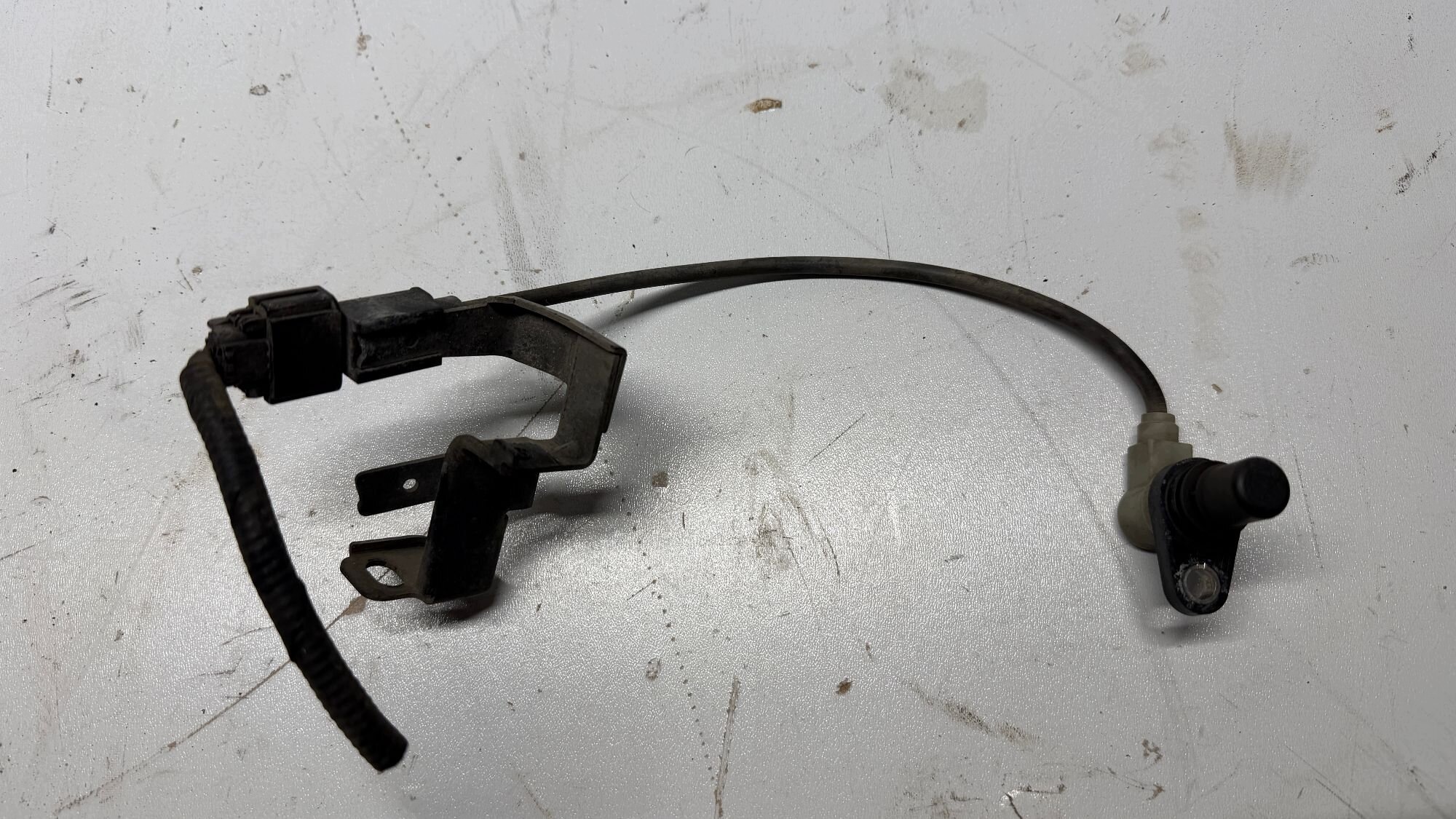 KIA CEED III 1.6 CRDI D4FE shaft position sensor 39180-2U021 18-25