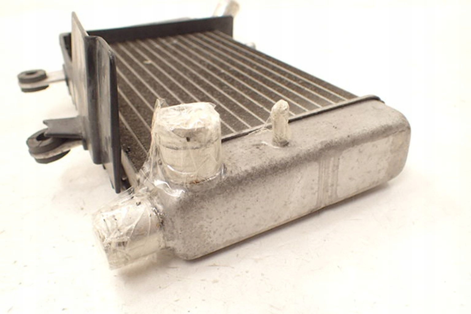 Honda VFR 800 98-01 Chłodnica Waga produktu z opakowaniem jednostkowym 2 kg