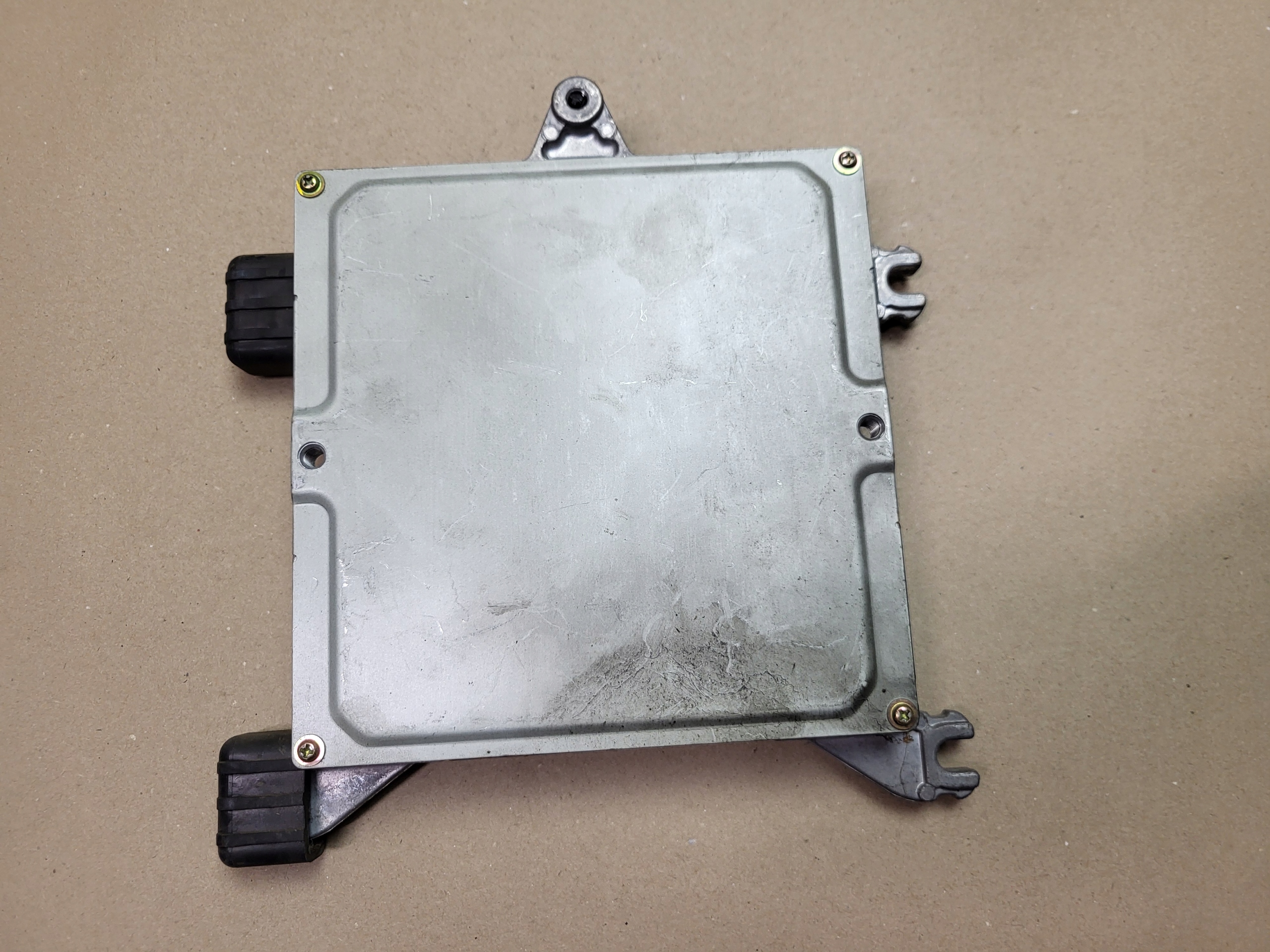 computer control unit of the engine HONDA CIVIC 1.4 1996-> 37820-P3X-G01 OE EU