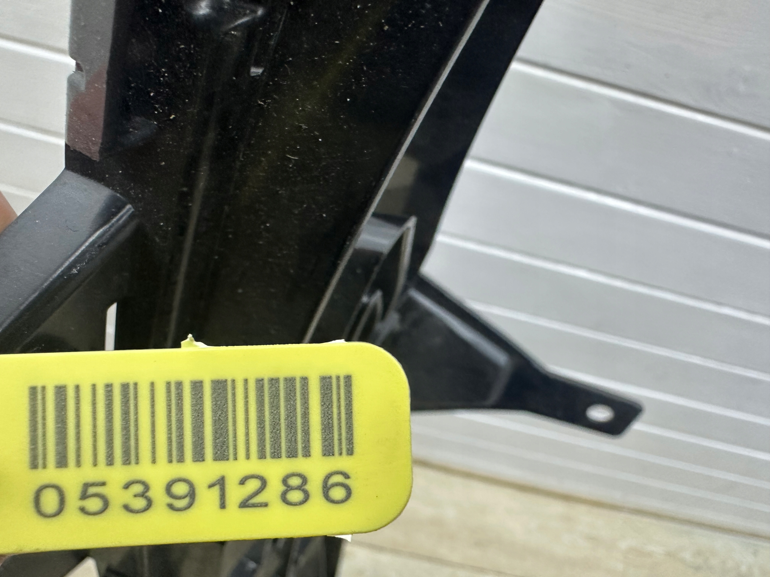 Lüftungsgitter mitte der Stoßstange BMW F44 2 7496957