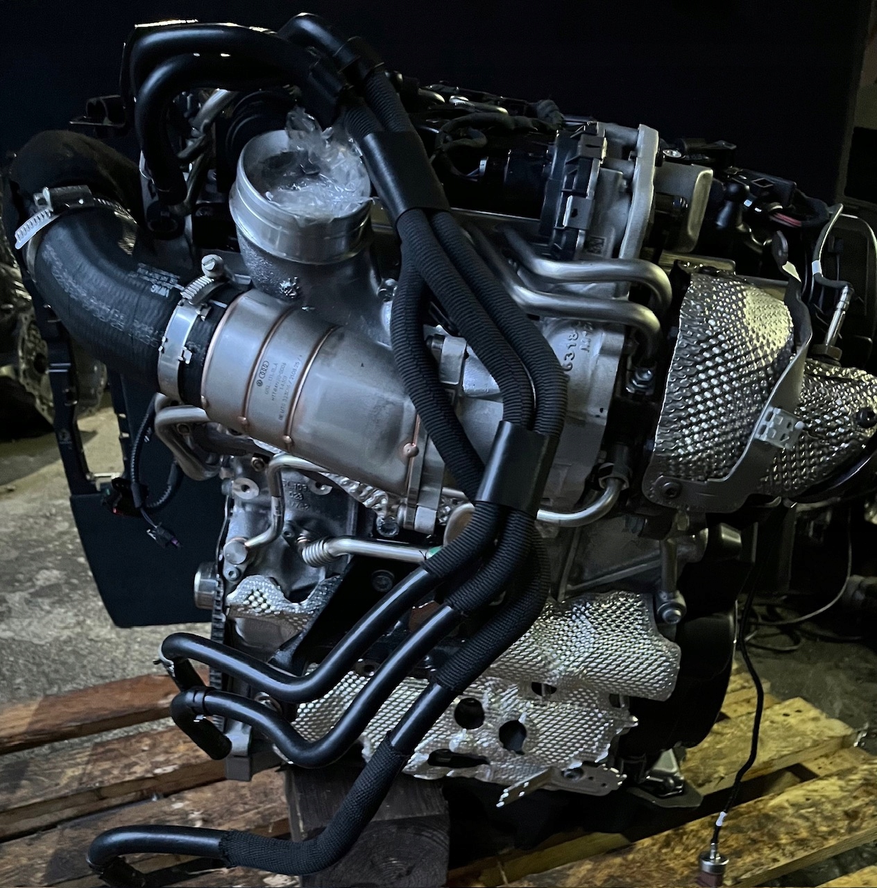 IDEALNY KPL. engine AUDI VW DYY DYYA 2.0d 1000km 25r 1