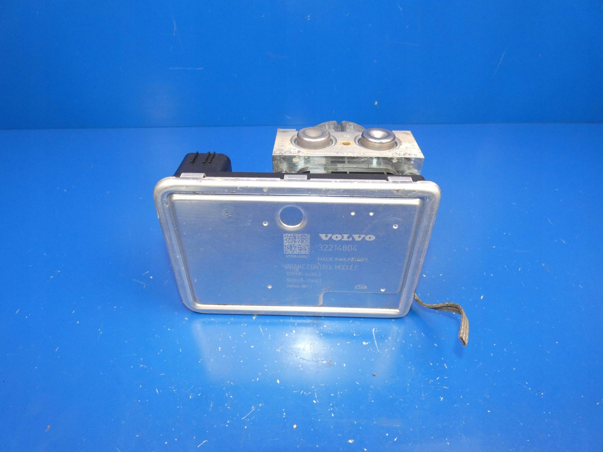 VOLVO XC60 II V60 S60 III S90 pump ABS control unit