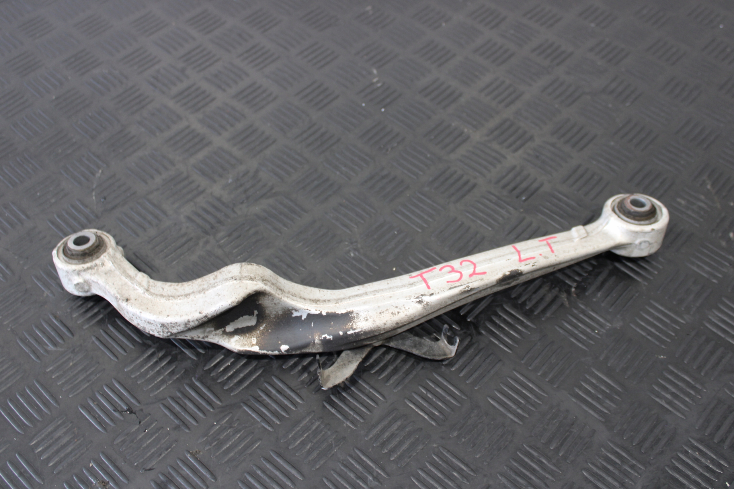 Querlenker links heck NISSAN X-TRAIL T32