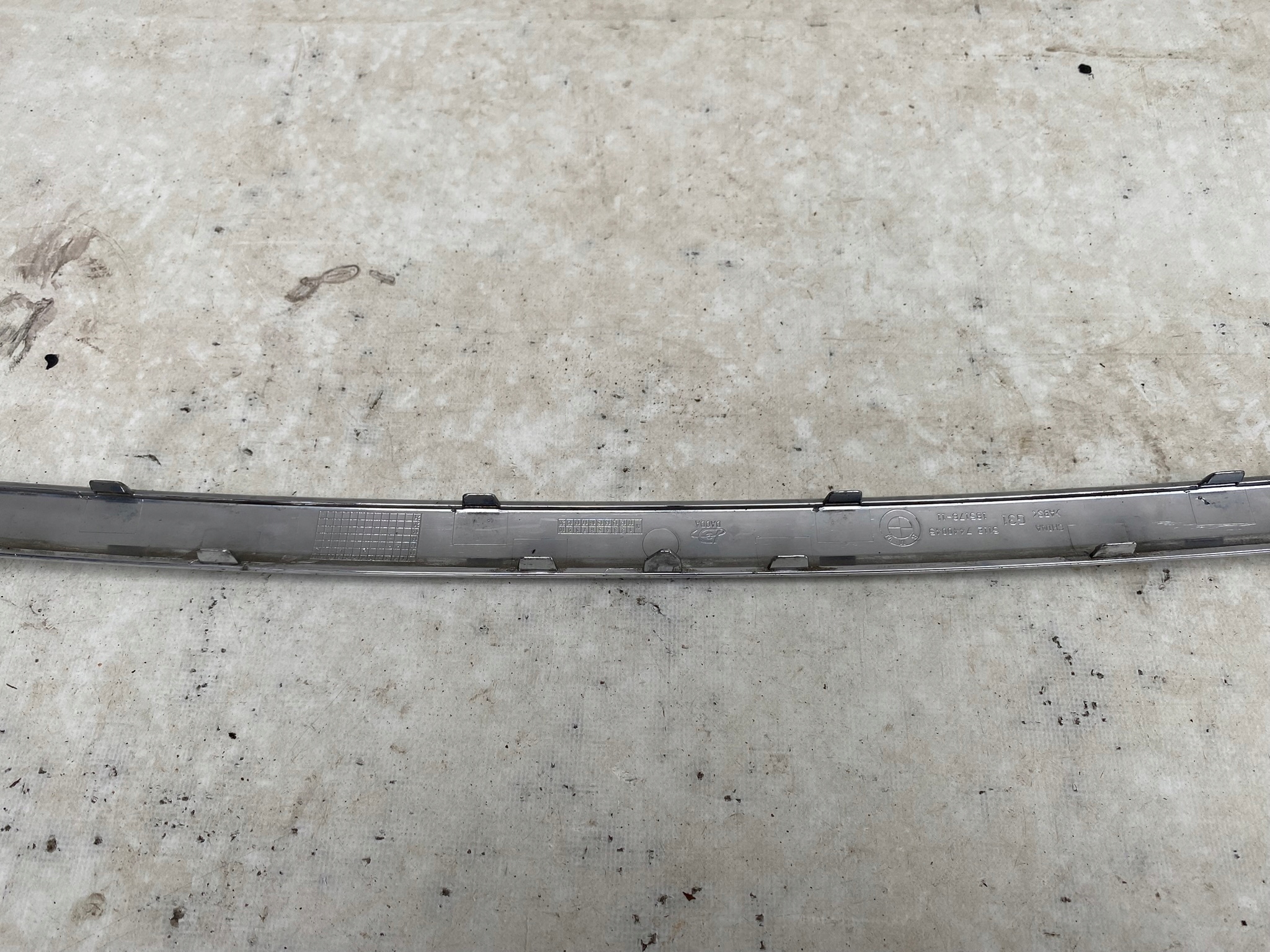 BMW 5 G31 KOMBI moulding bumper rear part CHROM
