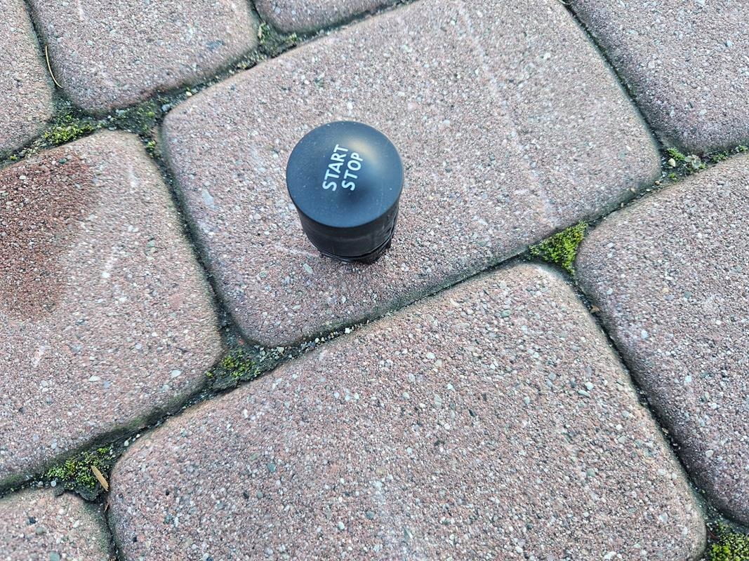 button START STOP switch Vivaro B Trafic III 503211R