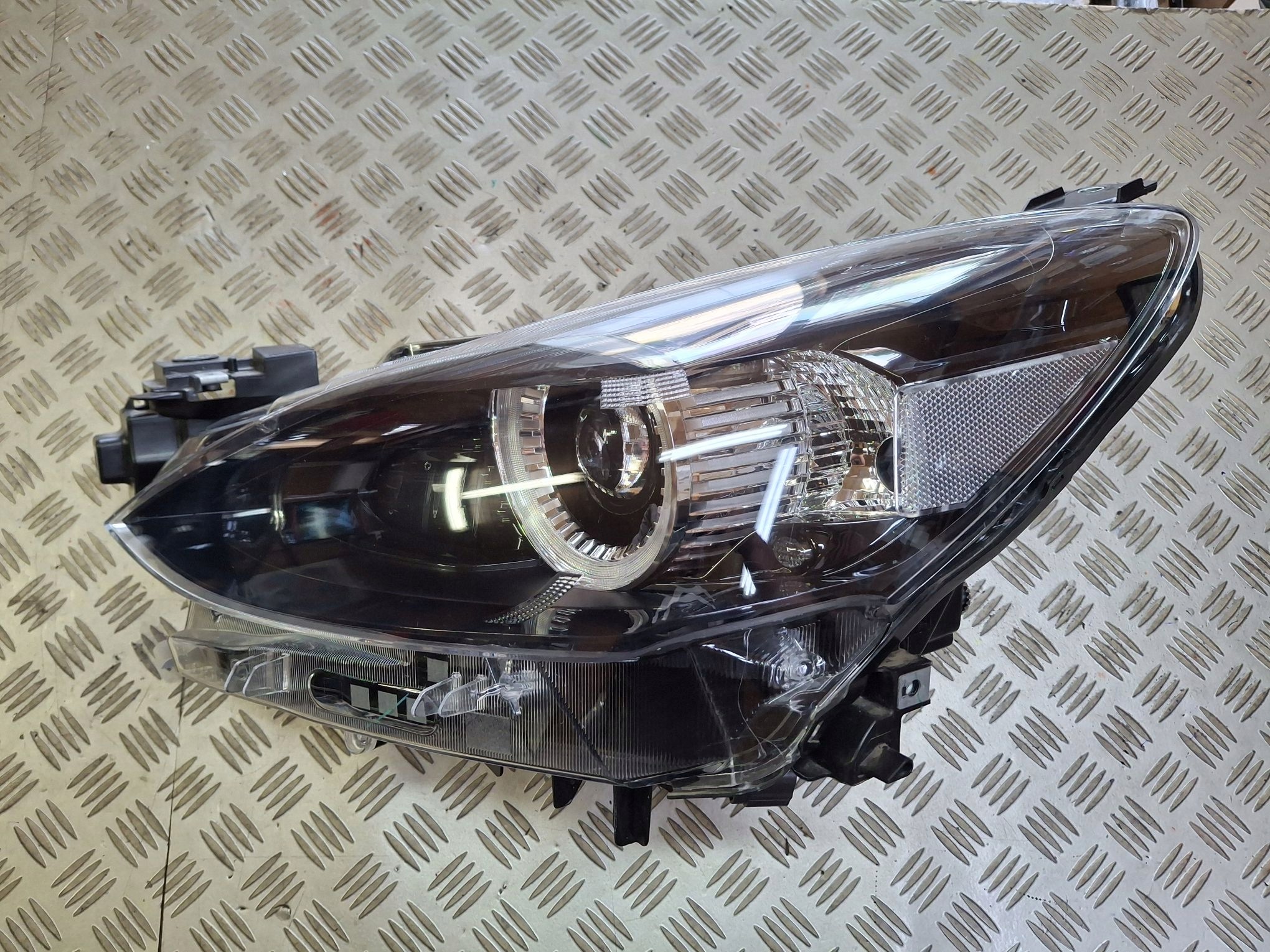 light front left FULL LED MAZDA 2 LIFT DJ 2019R->