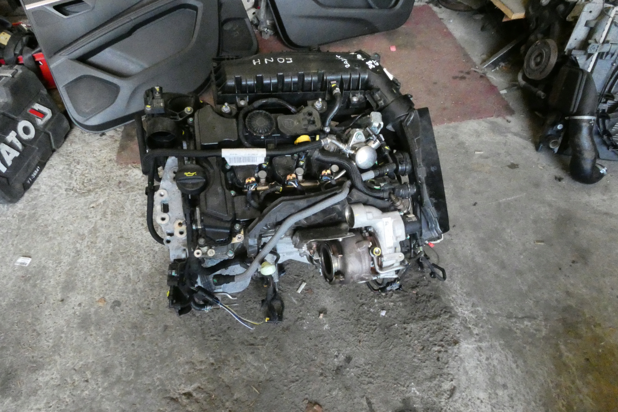 PEUGEOT OPEL CITROEN DS 1.2 THP engine complete HN09