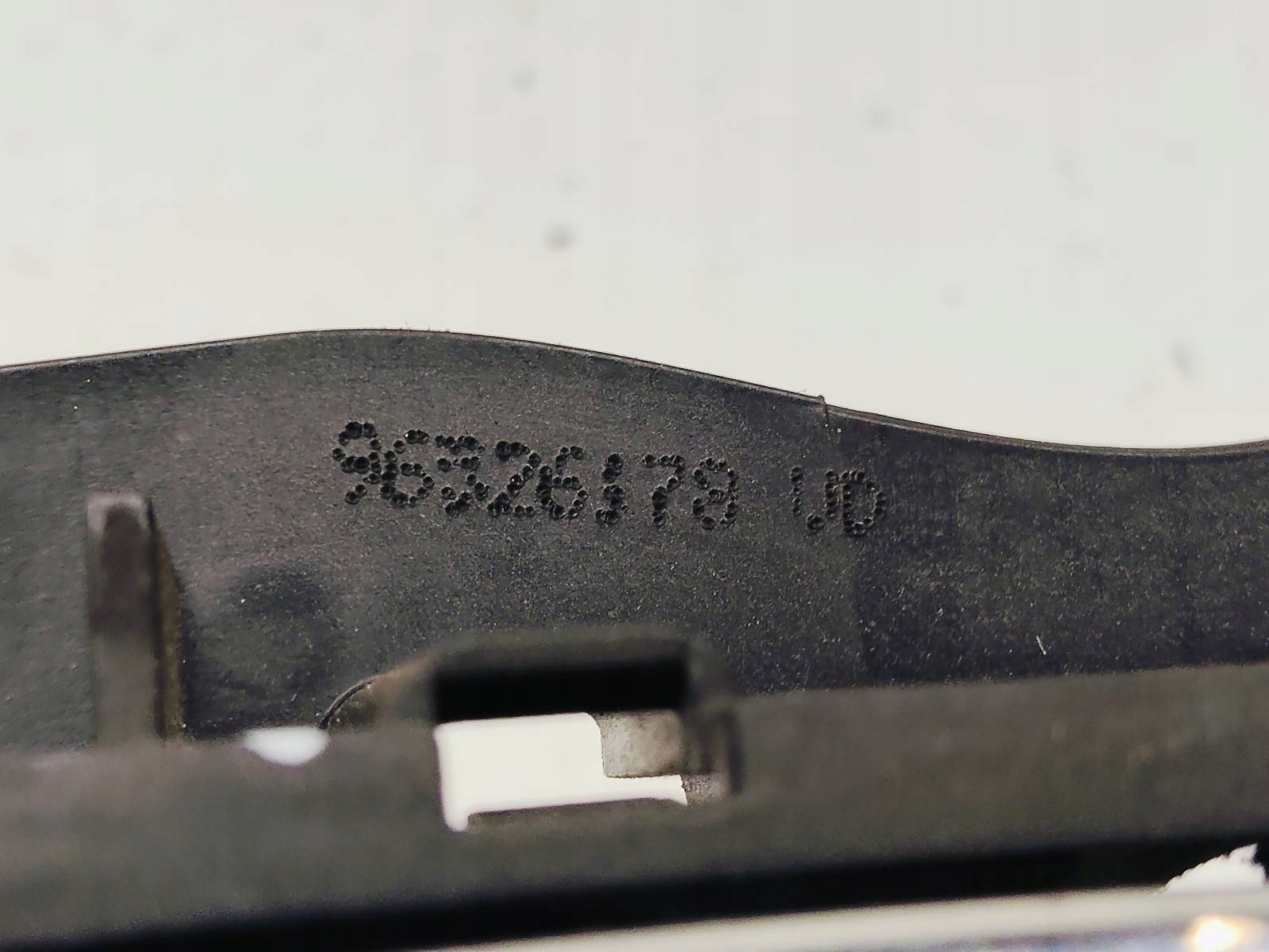 handle inner left front Peugeot 407 1.6 HDI 96326178VD