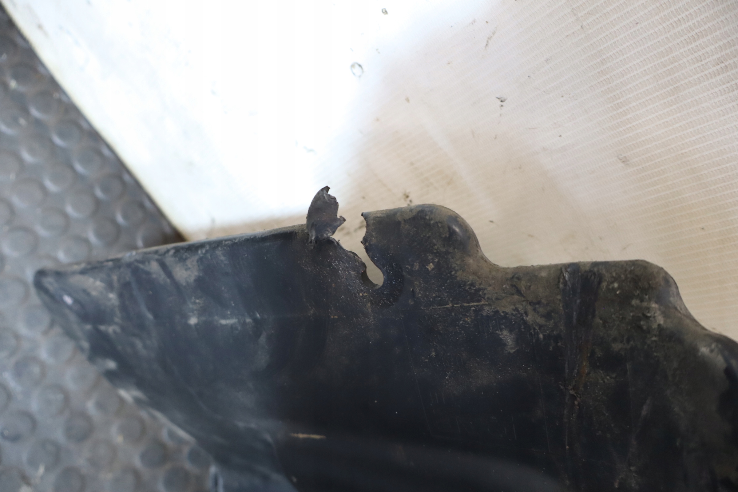 NADKOLE LEWE PRZEDNIE DAF XF 106 LIFT 480 FT Producent części DAF OE