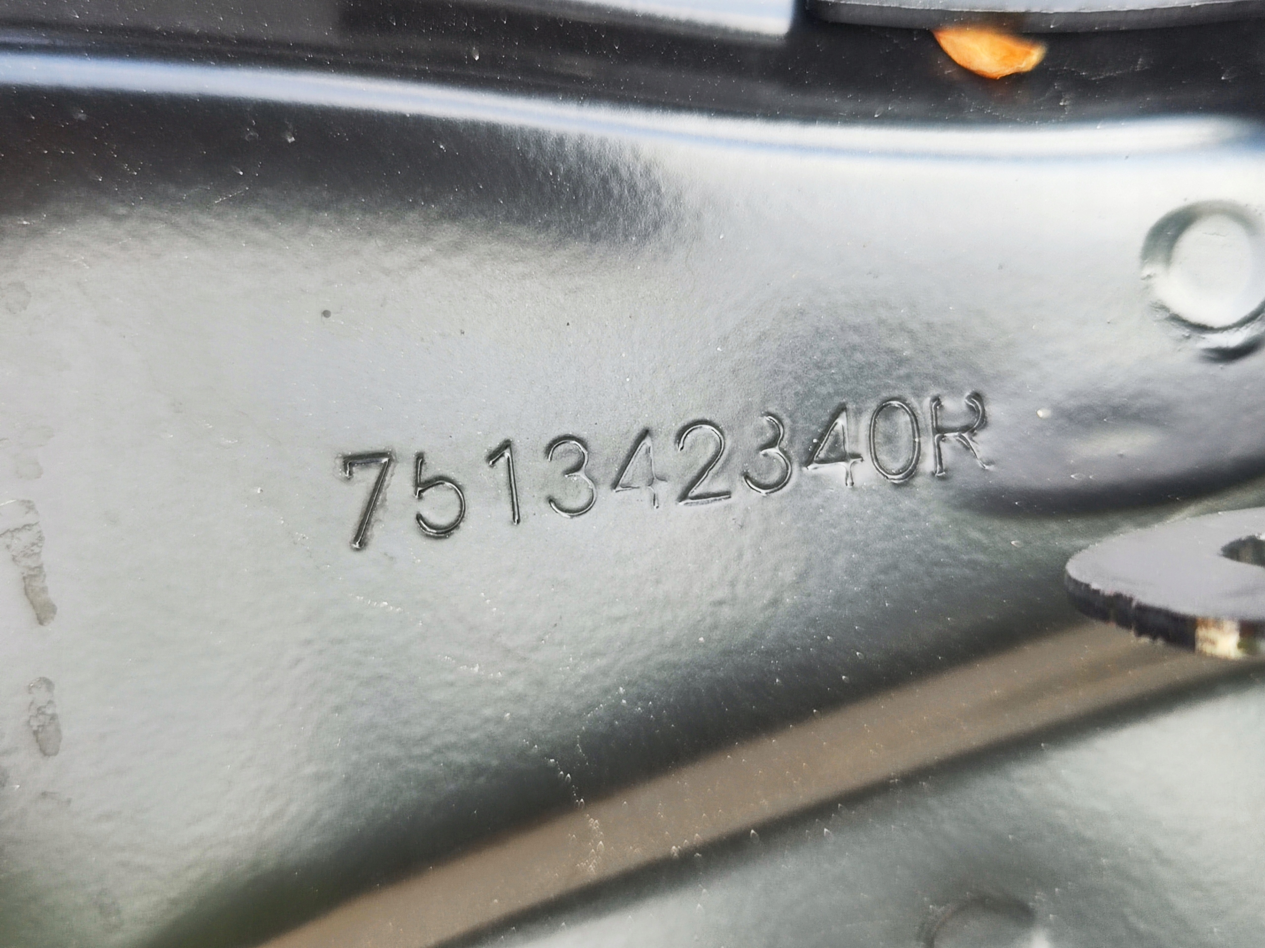 RENAULT Captur čtvrtka předek přední 641007412r