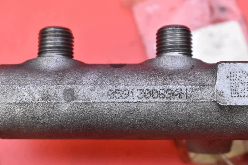 injection ramp 059130089AH 059130758K AUDI Q5 8R 3.0 TDI 239 KM 12-17