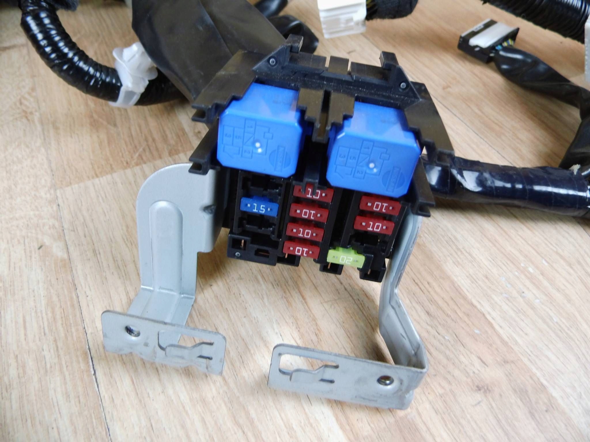 Nissan X-Trail T32 cables bundle wiring 24010 7FY30