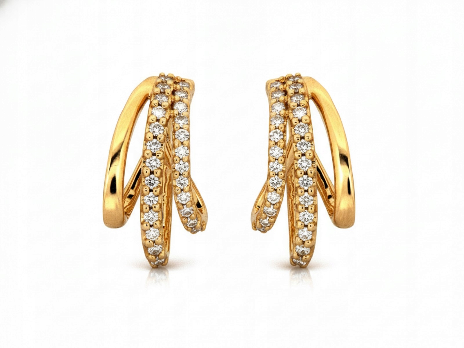 Náušnice zlaté pro ženu 585 na tyči s brilianty 0,13 ct