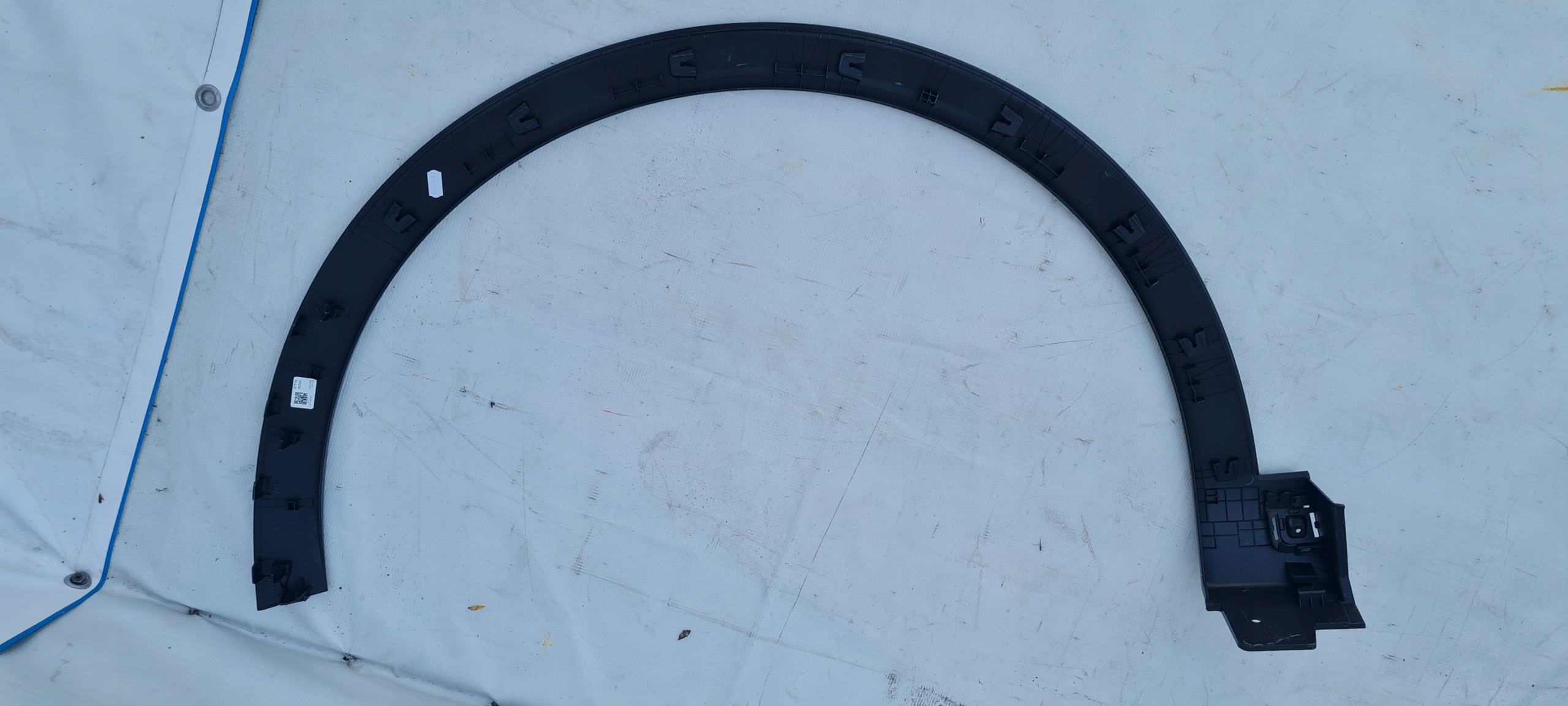 KIA SPORTAGE 5 moulding fender right front BLACK