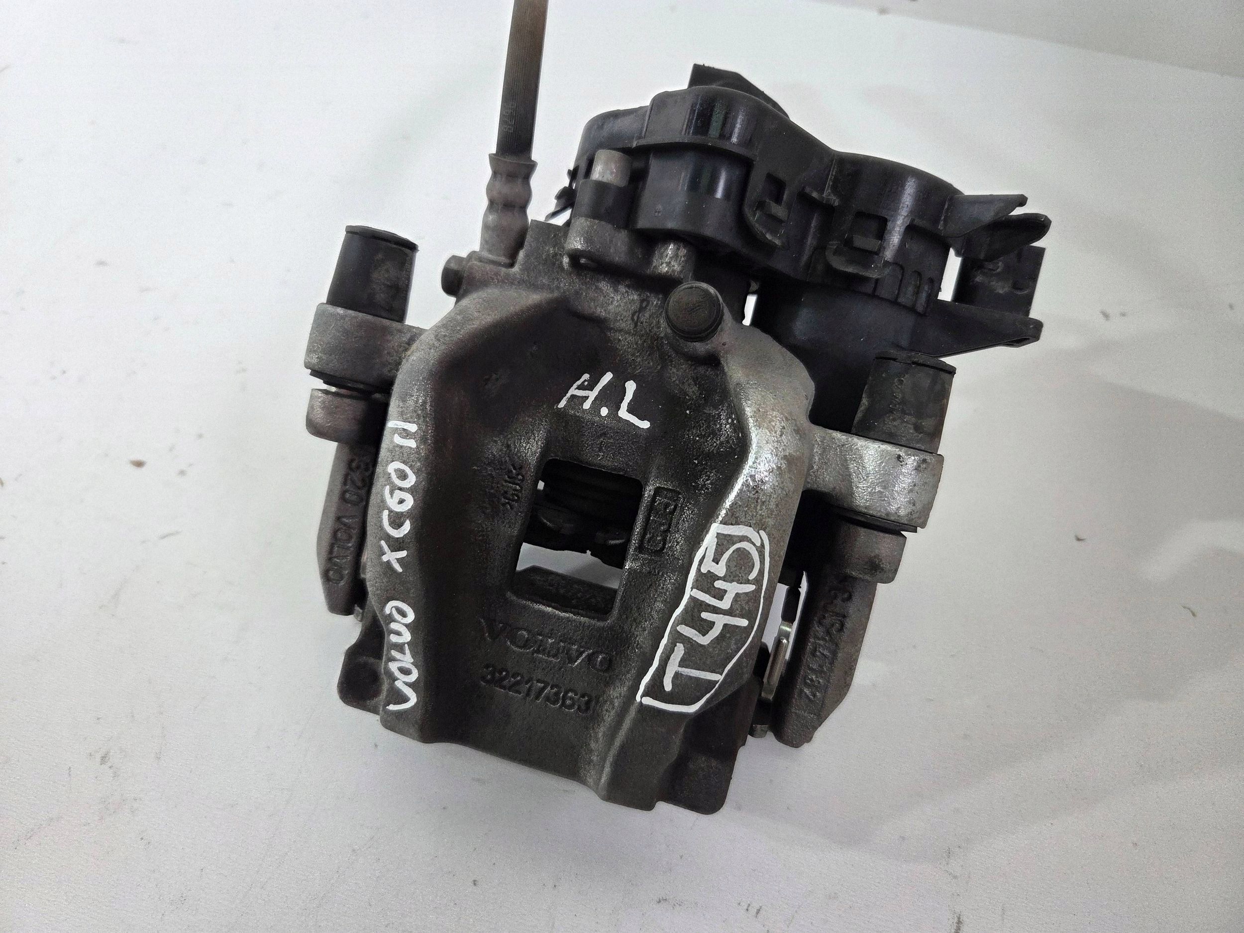 Volvo XC60 II caliper brake rear left 32217363 (T445)