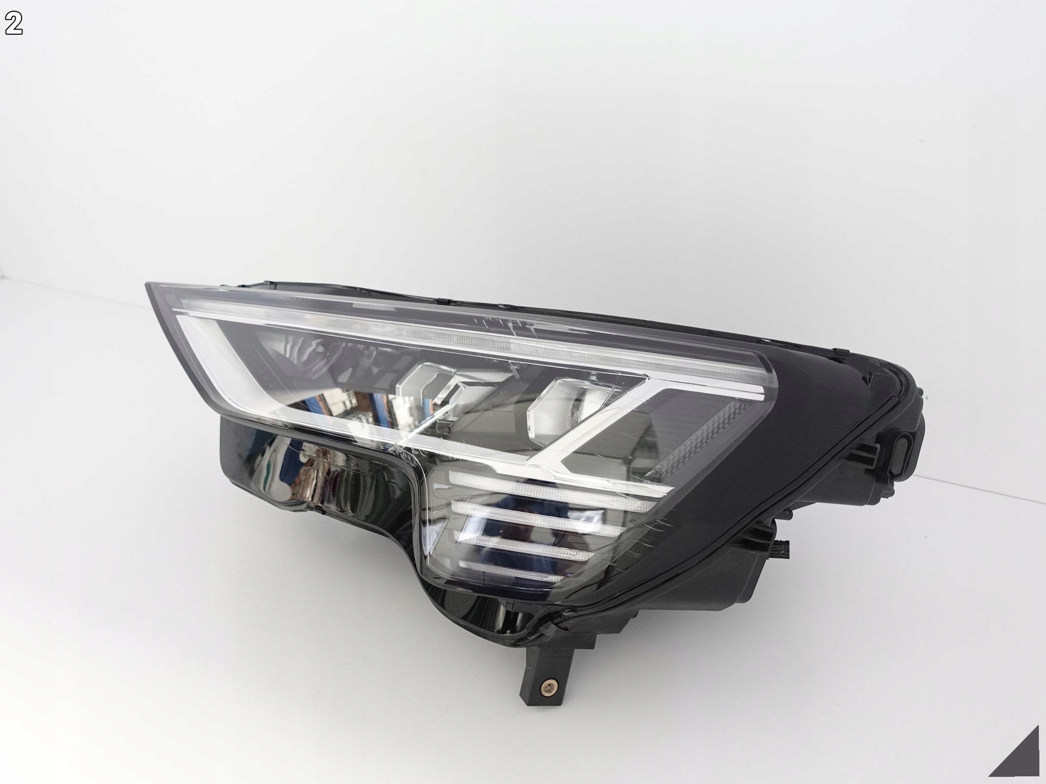 AUDI E-TRON ETRON Q8 4KE 18- light HEADLIGHT FULL LED right front EUROPA
