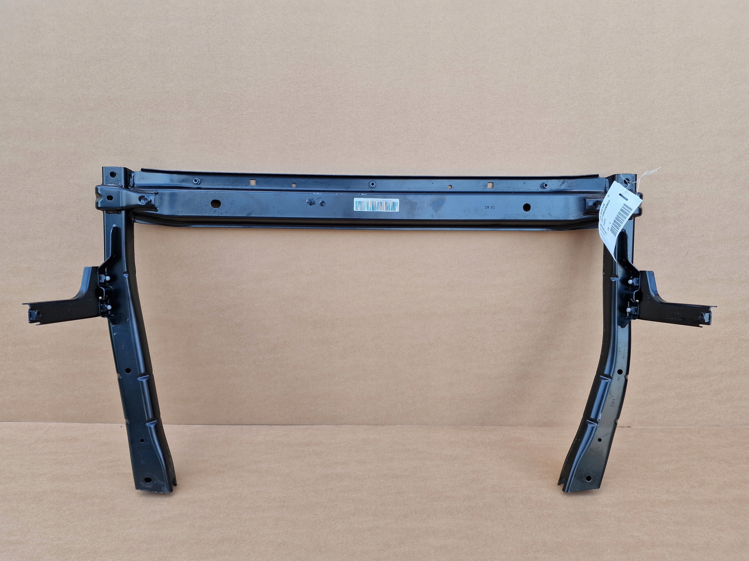 32333099 - БАЛКА ПОД РАДИАТОРЫ VOLVO XC40 2018-2023