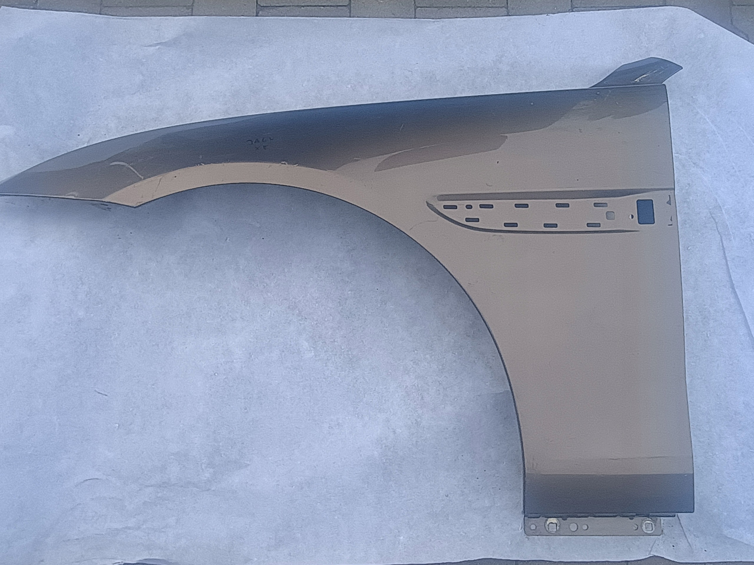 fender front left JAGUAR XE