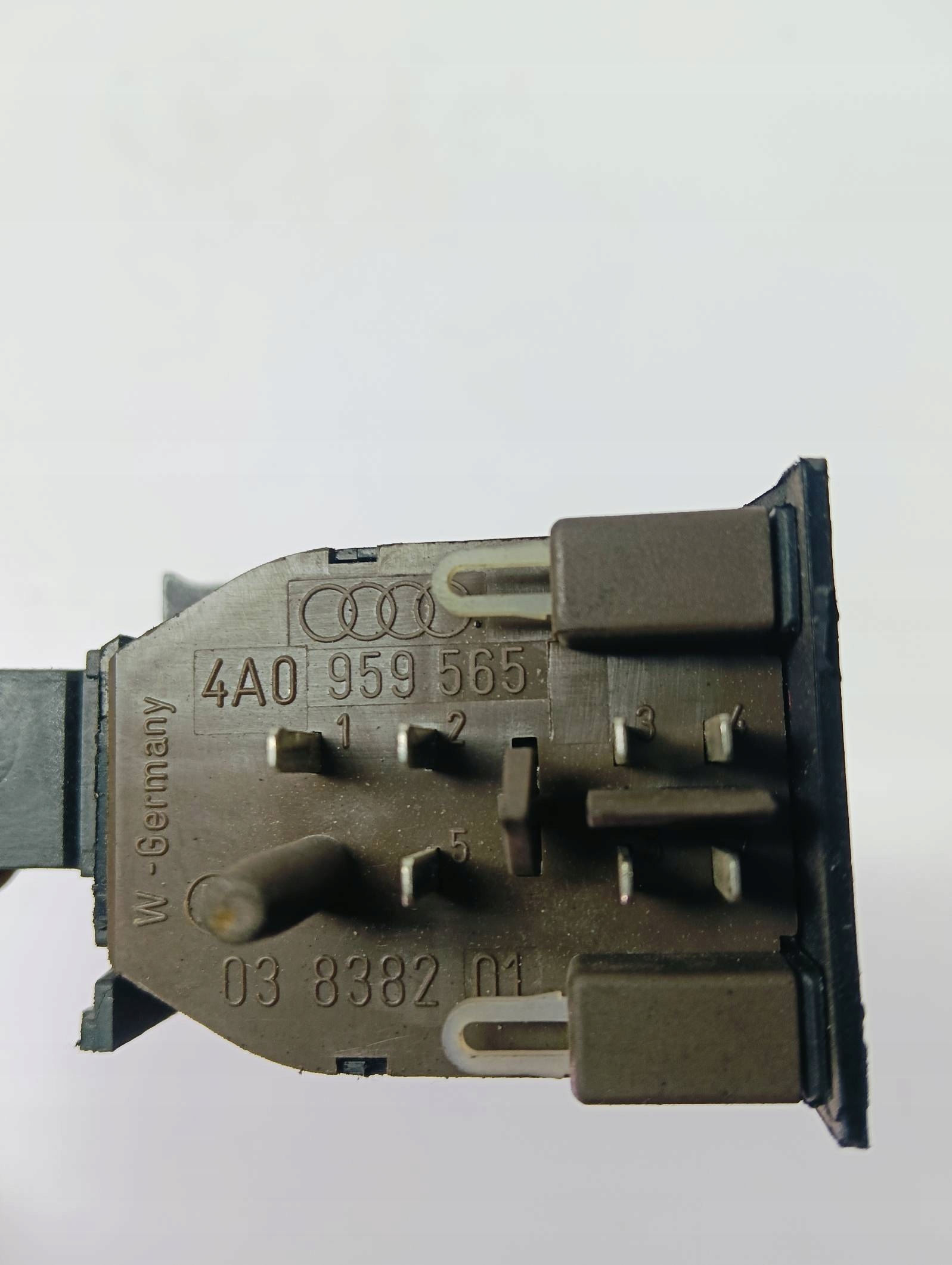 mirror control switch button Audi 100