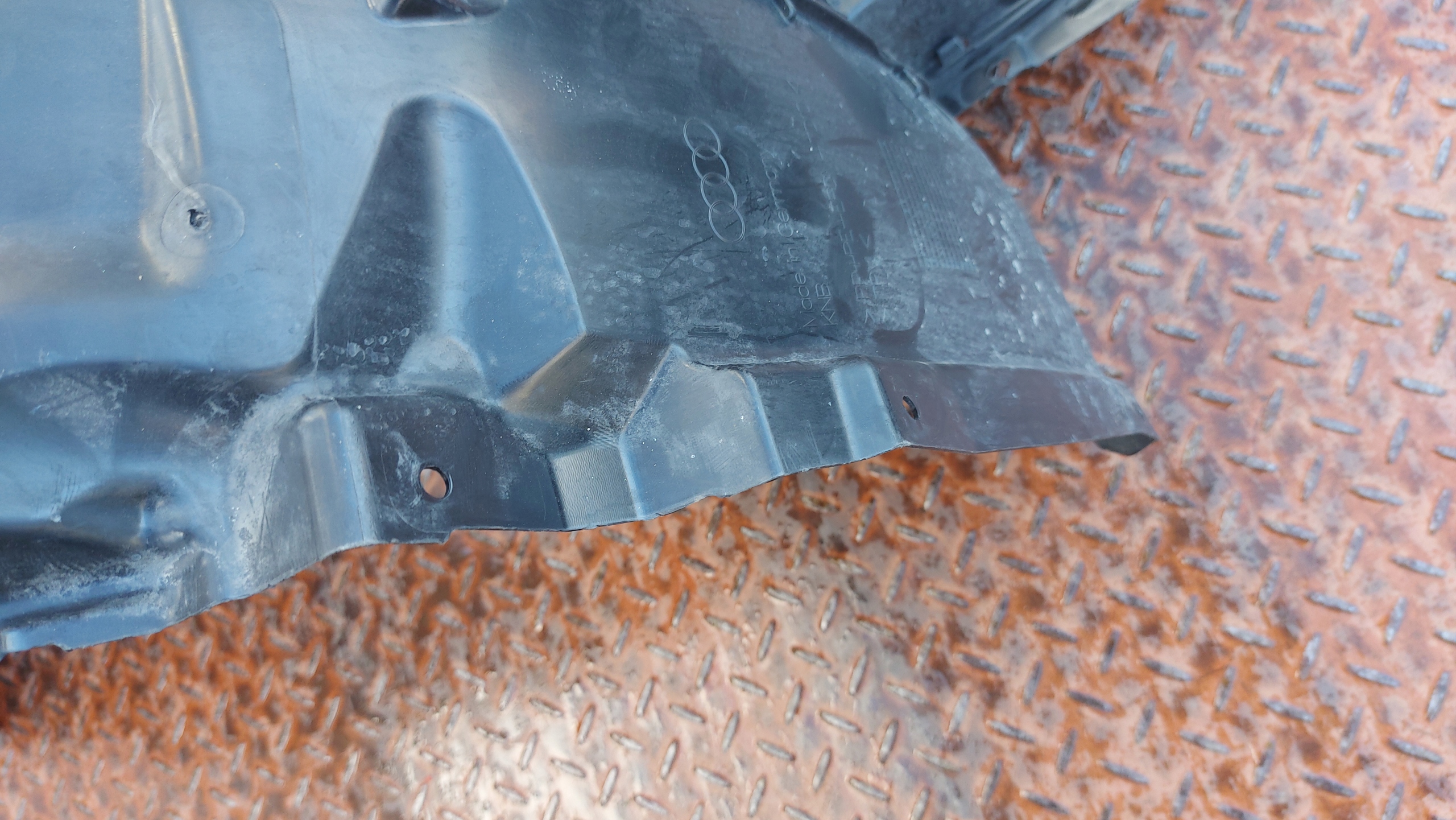 mudguard right front AUDI A3 8Y 21