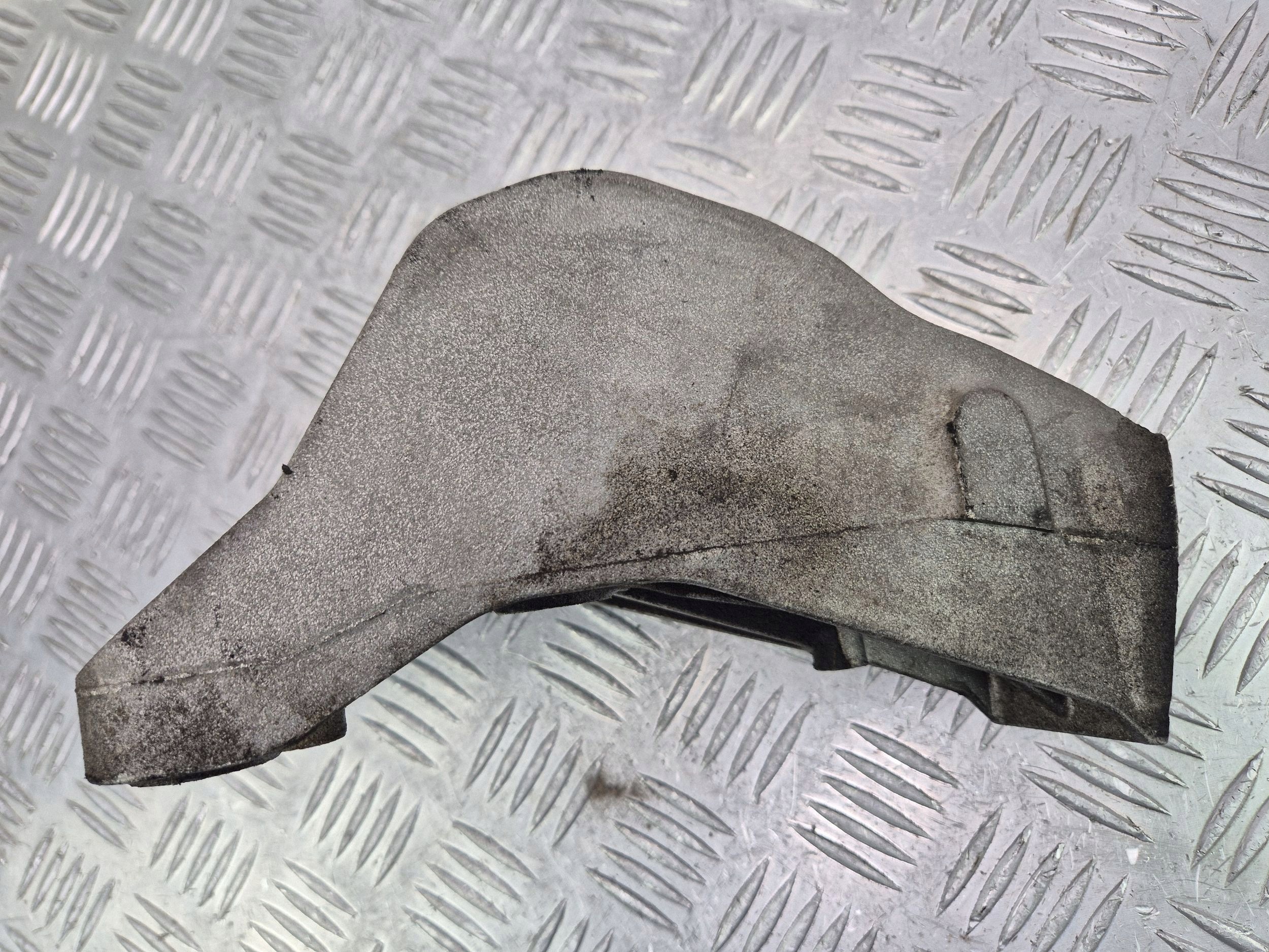 engine mount BMW 5 F11 528i 6781233 N20B20A