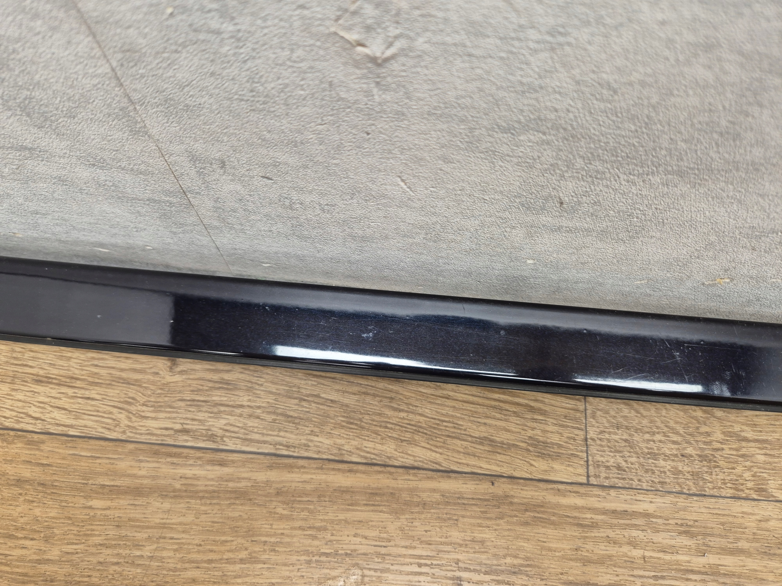 BMW 5 F11 left moulding windows CZOLOWEJ front front below ski 8032621