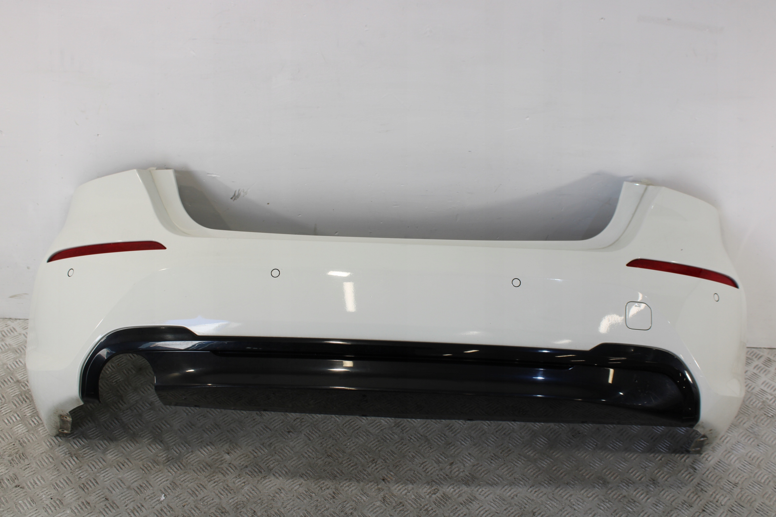 bumper rear part rear complete 6X PDC BMW 1 F40