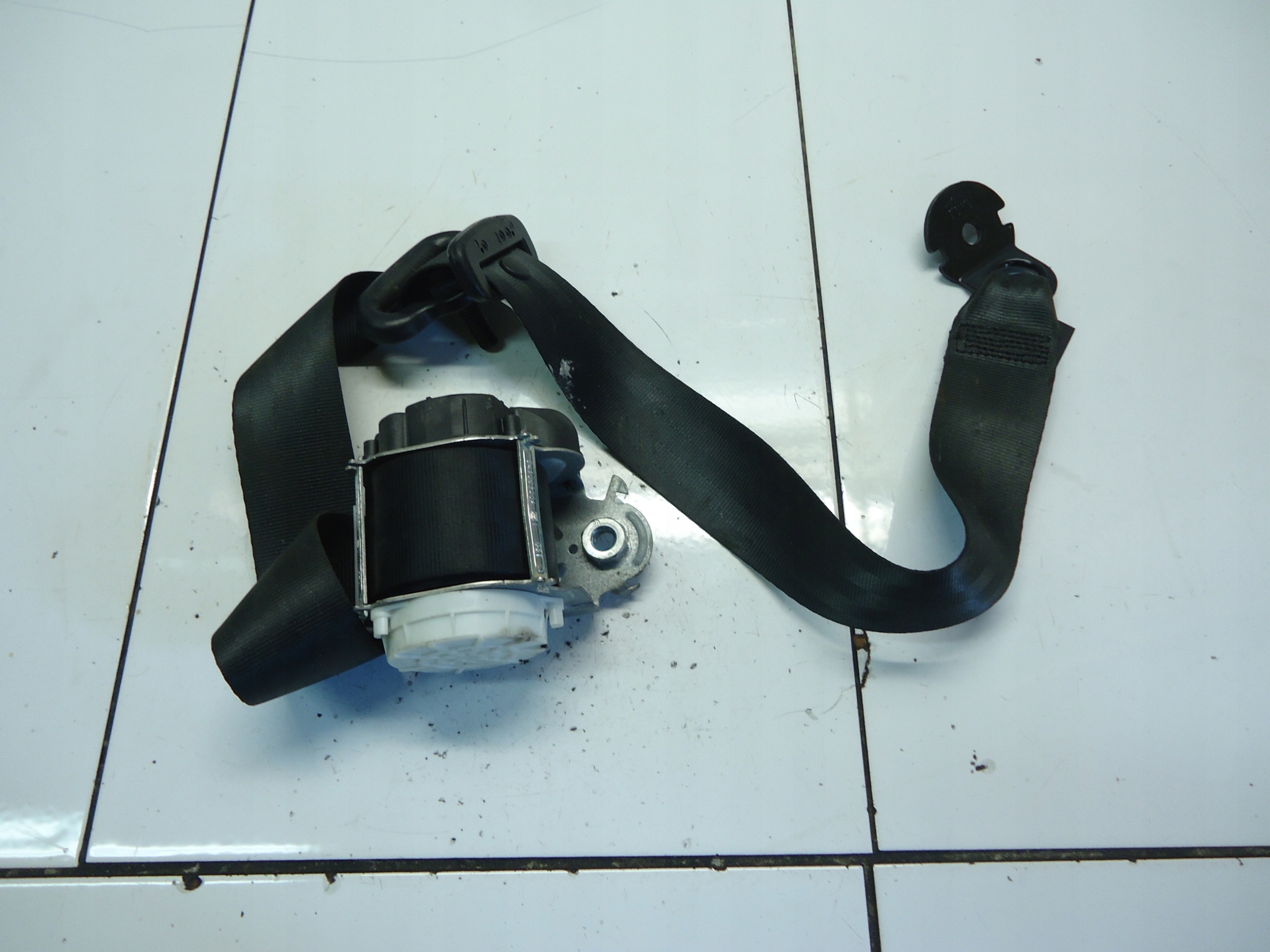 RENAULT TRAFIC III tension belt safety left front 34144151C