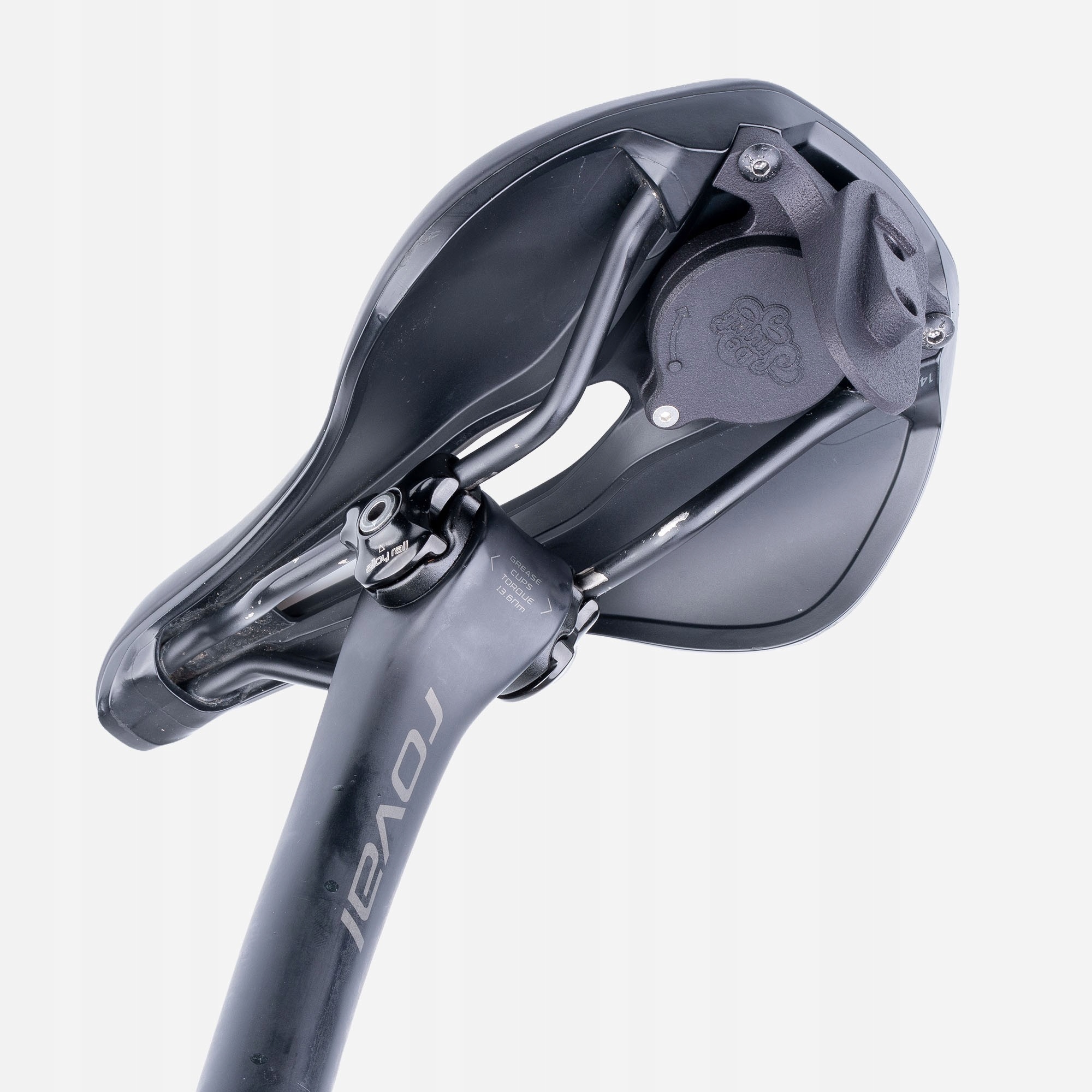 Držák na sedlo Specialized Swat Garmin Varia 715 a AirTag velikost S