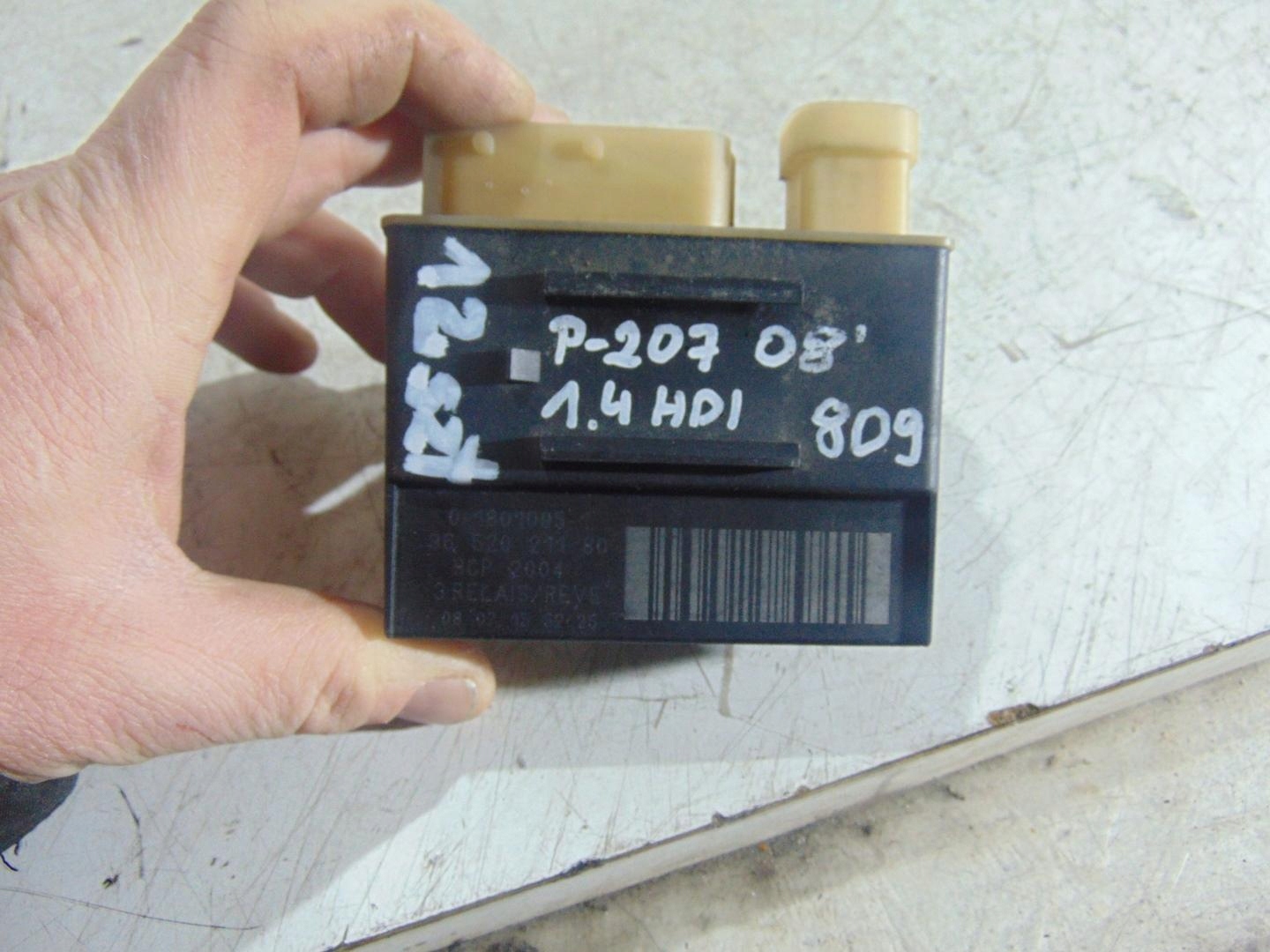 MODUŁ STEROWNIK WENTYLATORÓW PEUGEOT 207 1.4 HDI 9652021180 Typ samochodu Samochody osobowe