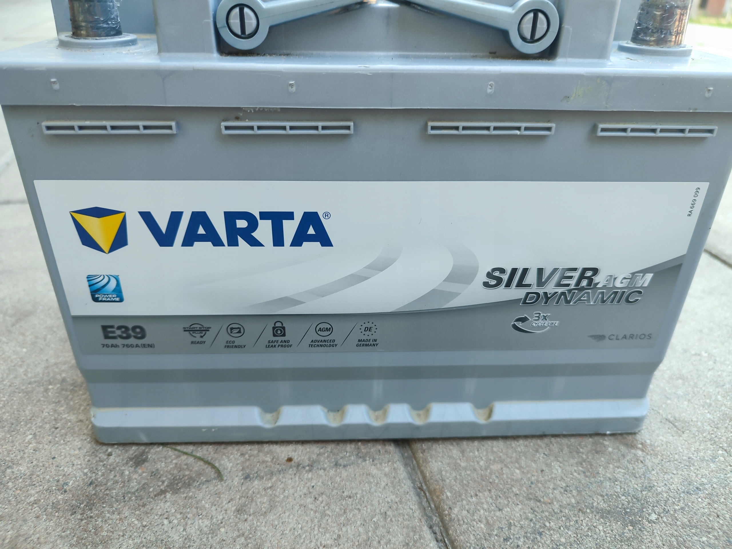 パーツ VARTA SILVER DYNAMIC E39 12V 70Ah 760A AKUMULATOR VARTA E39 70 Ah 760A SILVER DYNAMIC AGM START