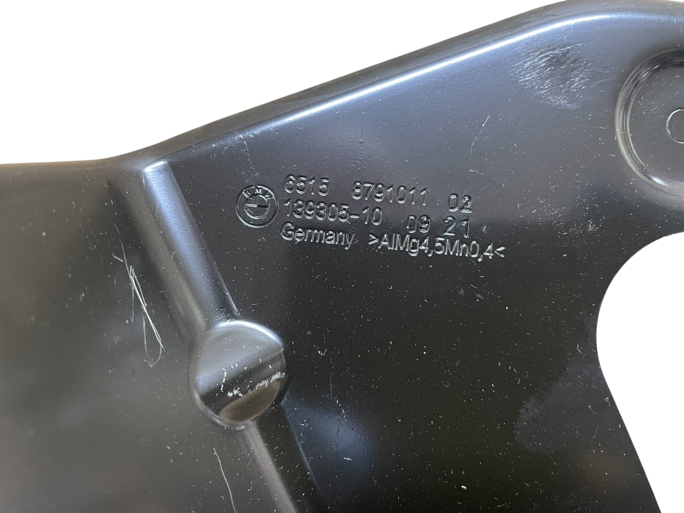 Poignée Support plaque Amplificateur BMW 5 G30 LCI